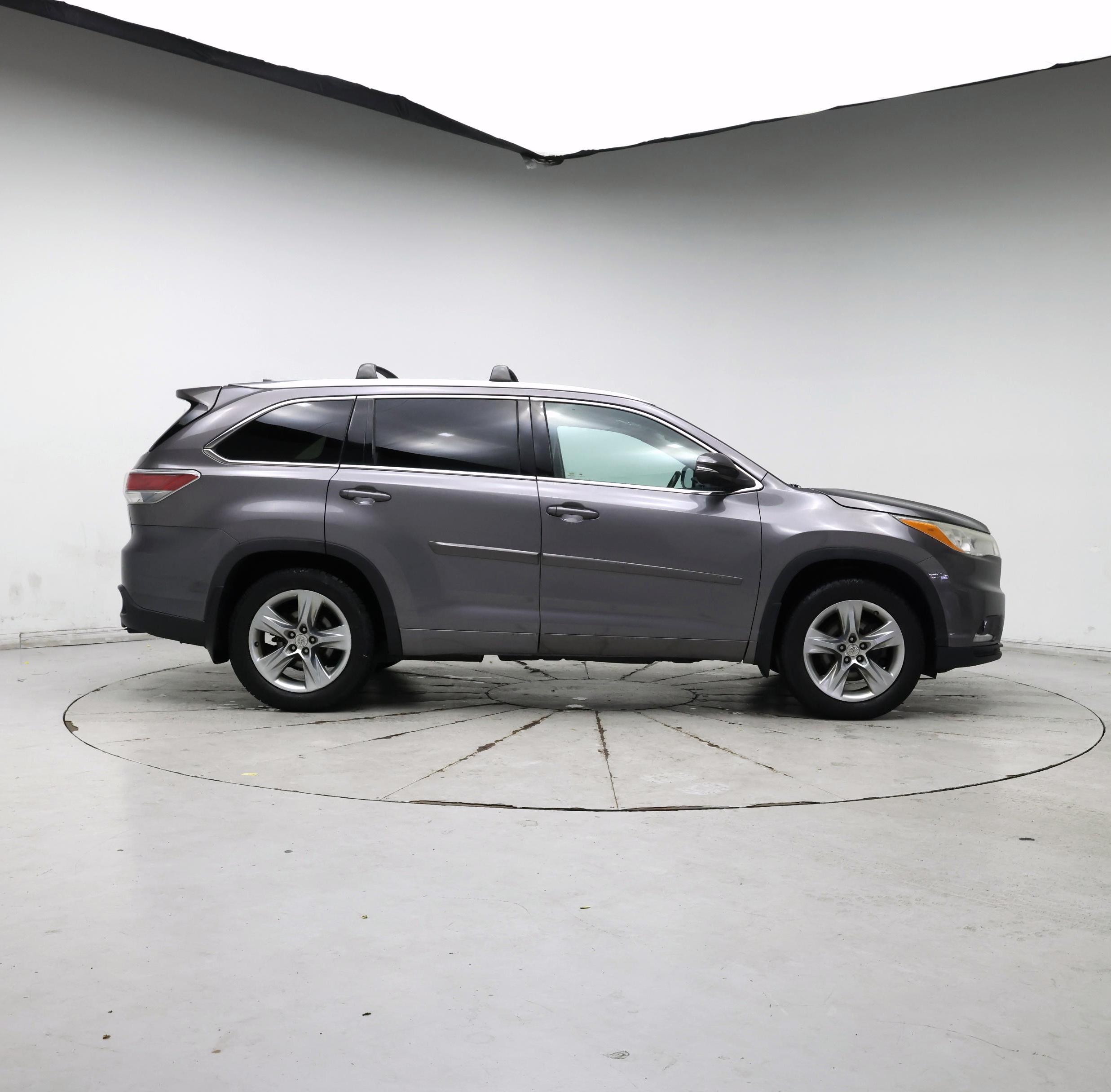 Thumbnail: 2015 Toyota Highlander - 7