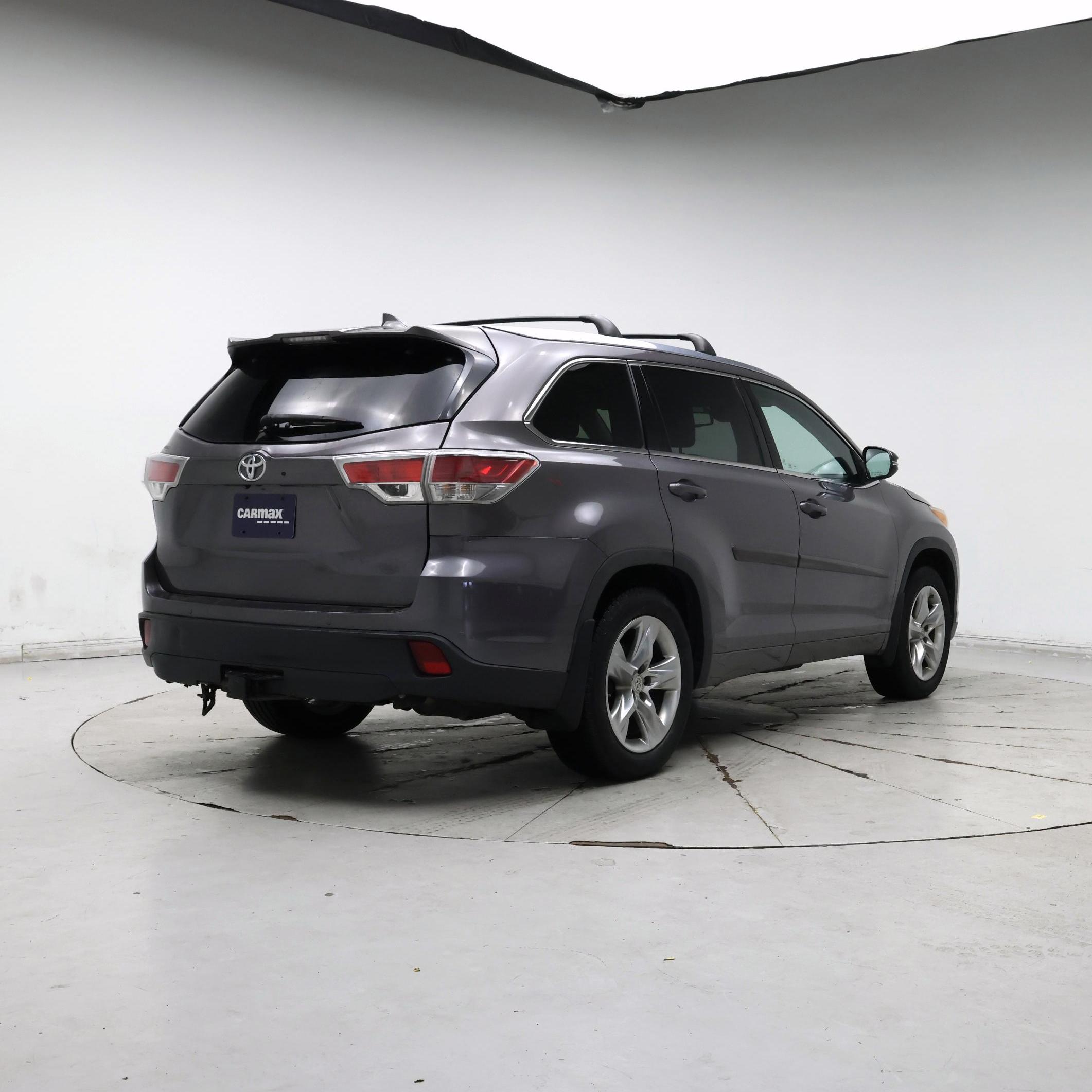 Thumbnail: 2015 Toyota Highlander - 8