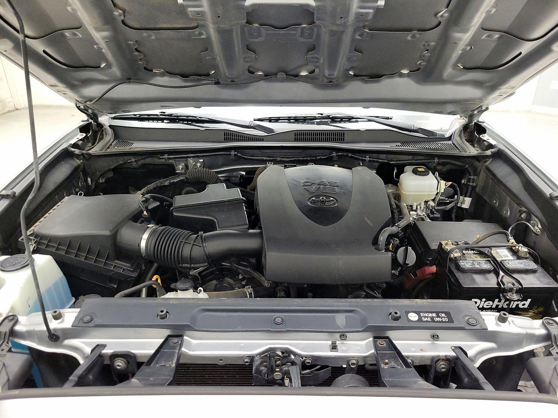 Thumbnail: 2018 Toyota Tacoma - 20