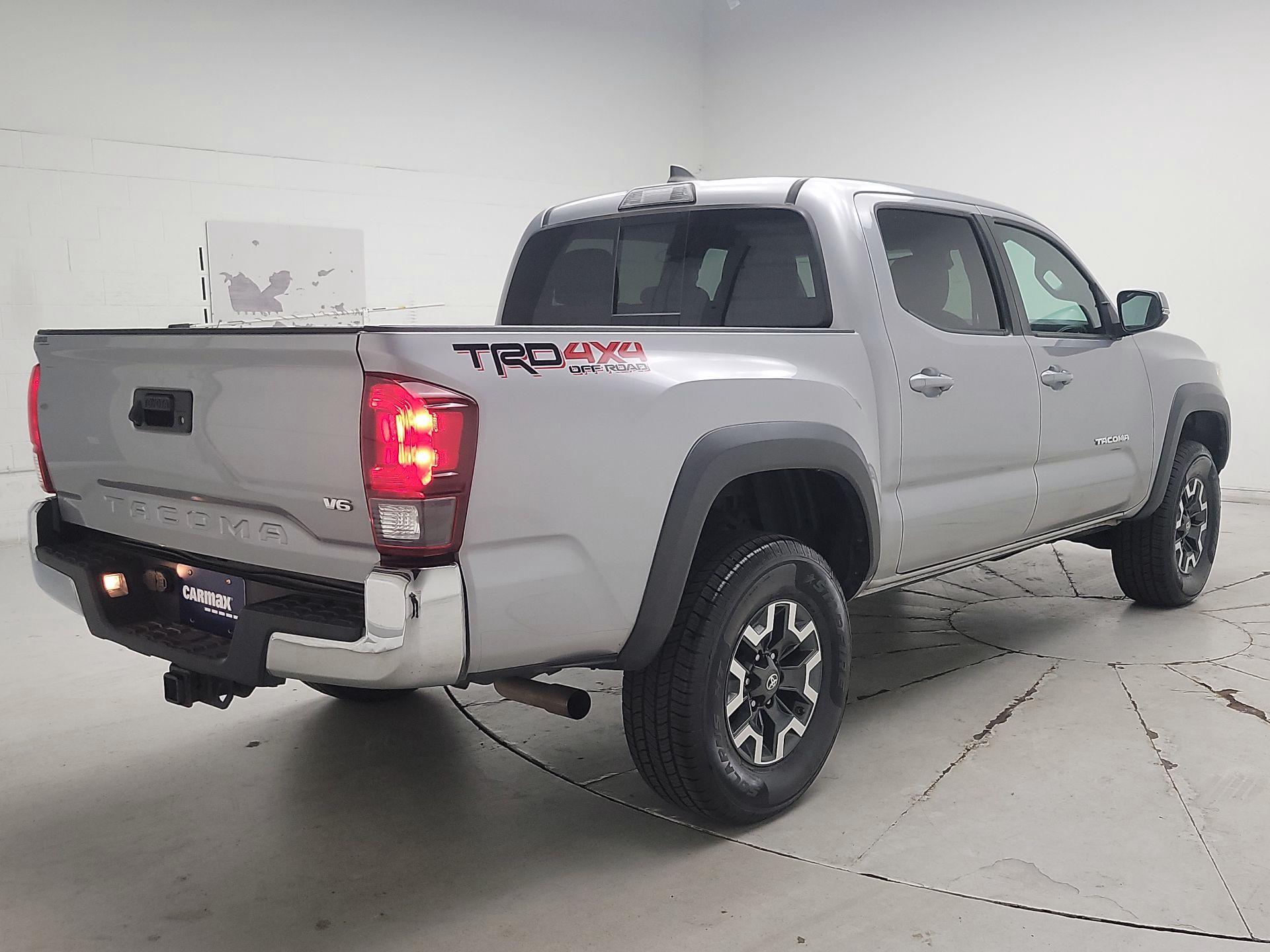 Thumbnail: 2018 Toyota Tacoma - 5