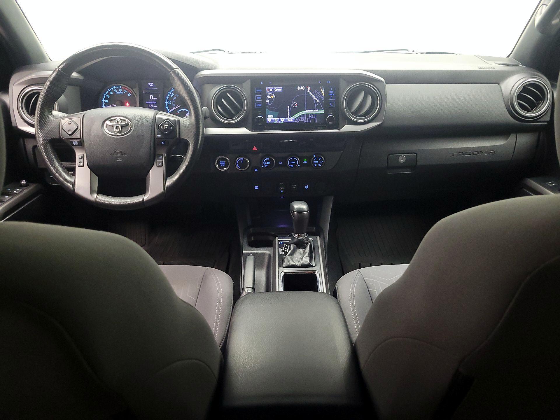 Thumbnail: 2018 Toyota Tacoma - 8