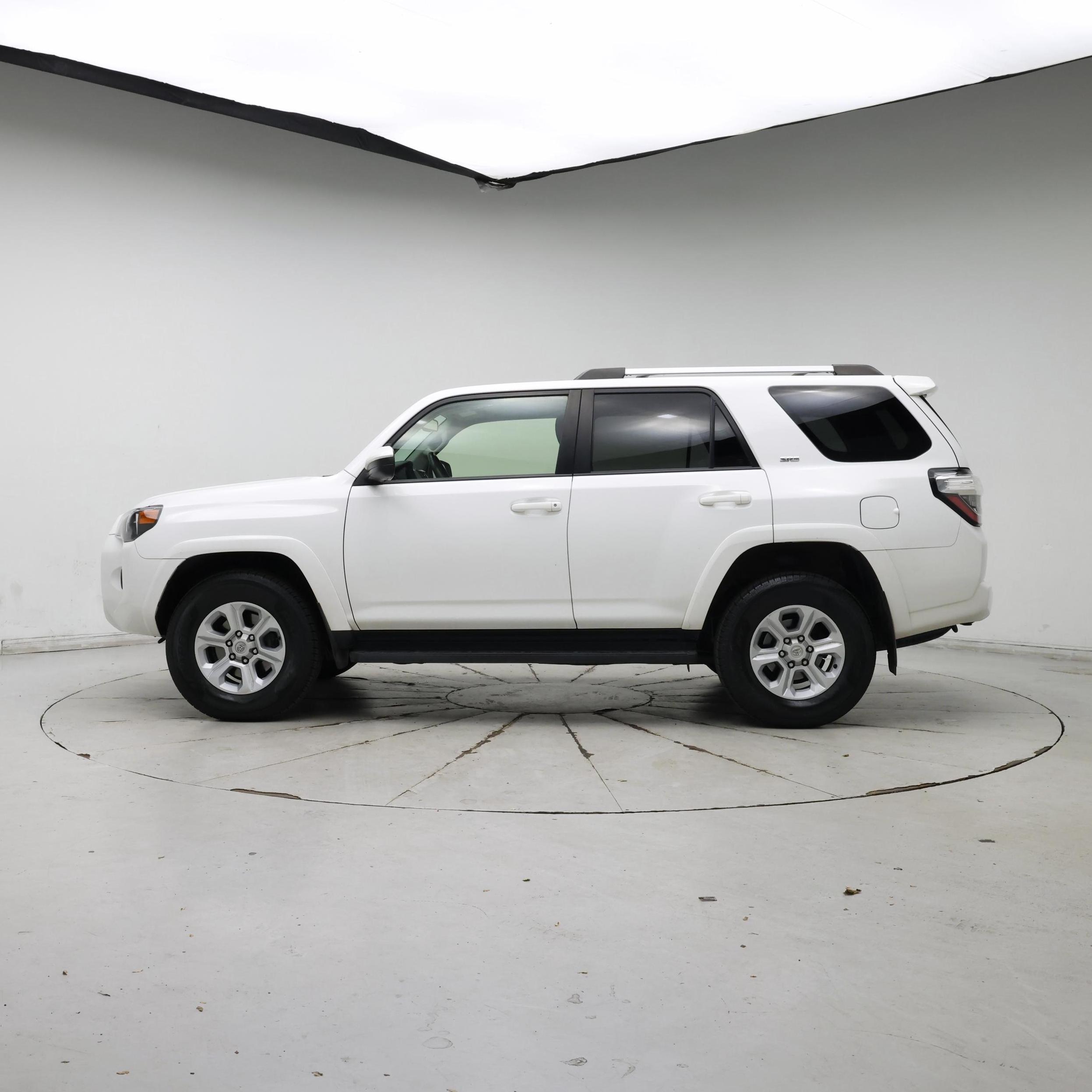 Thumbnail: 2022 Toyota 4Runner - 3