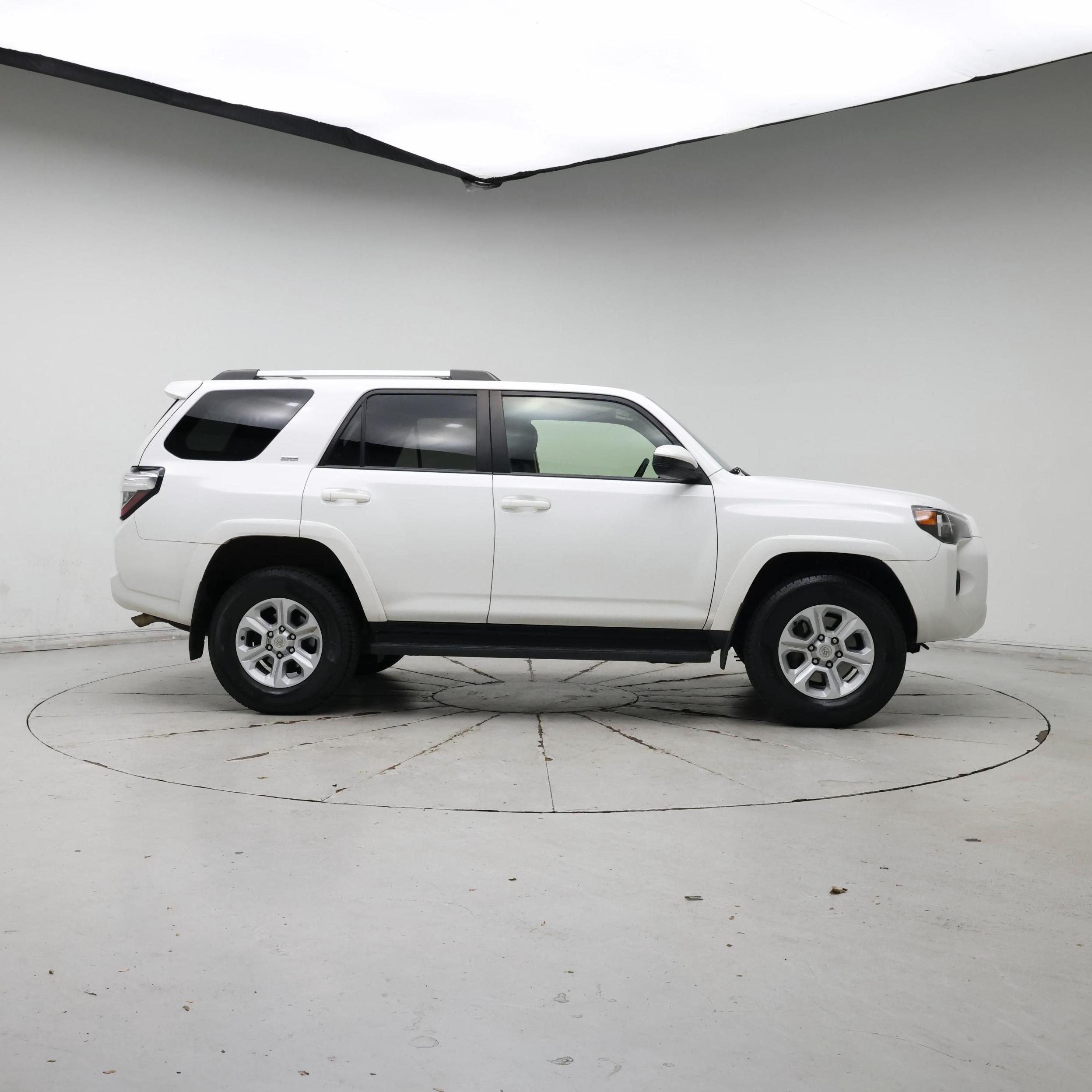 Thumbnail: 2022 Toyota 4Runner - 7
