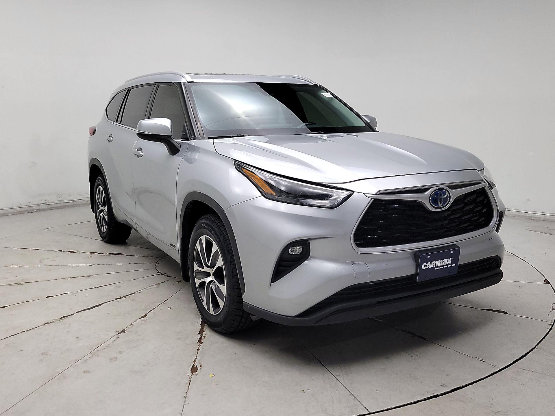Thumbnail: 2022 Toyota Highlander - 1