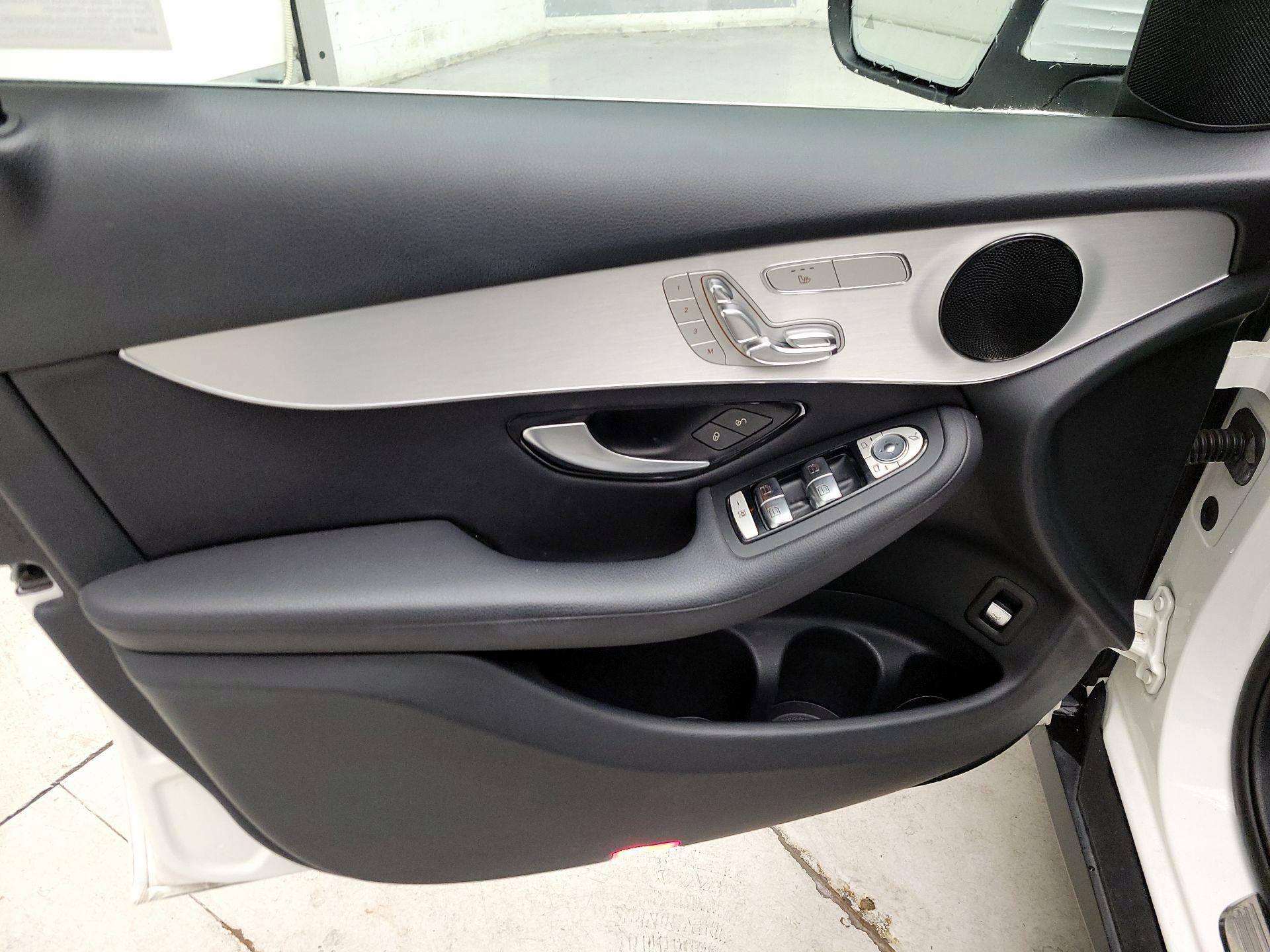 Thumbnail: 2019 Mercedes-Benz GLC - 10