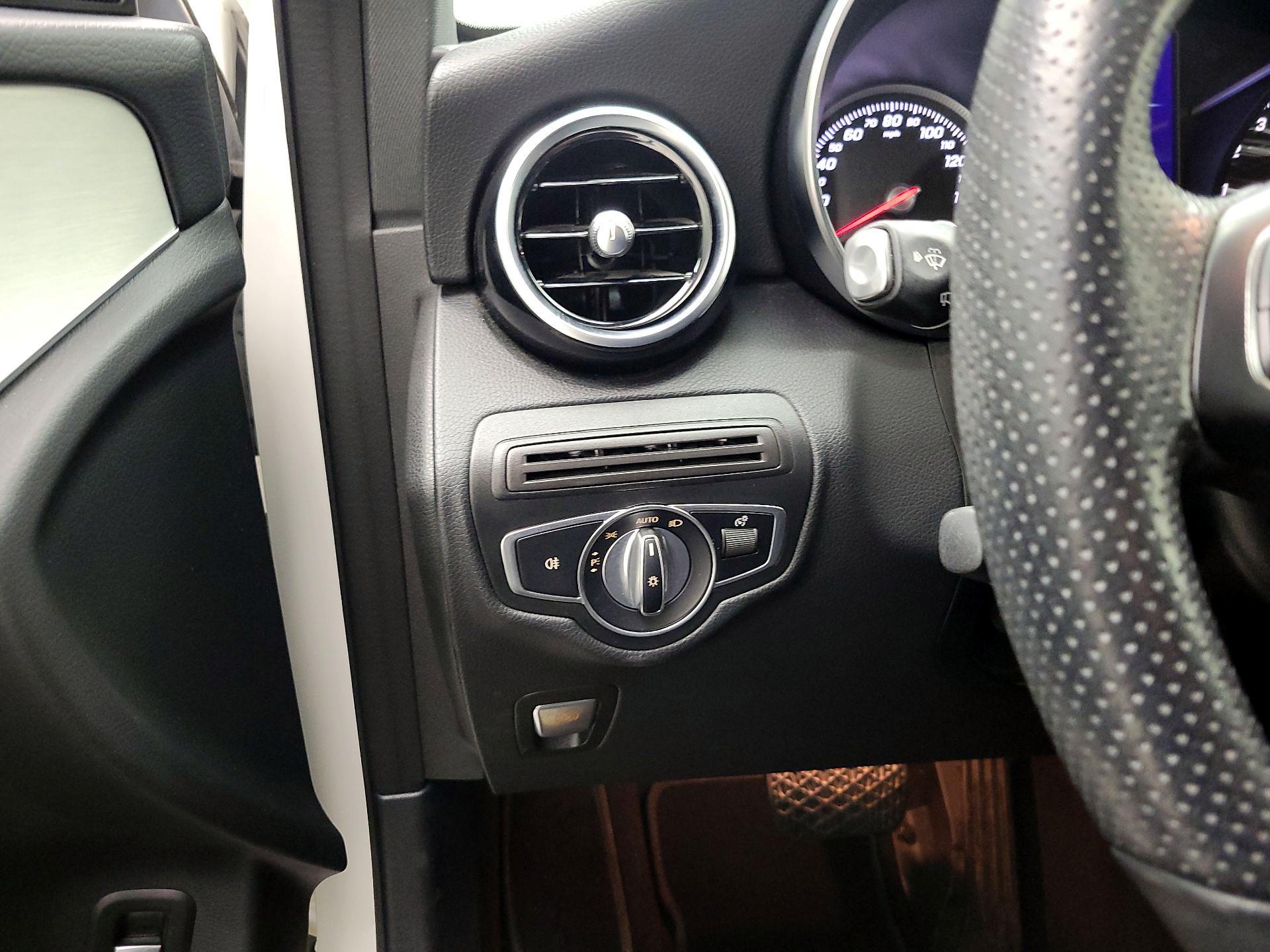 Thumbnail: 2019 Mercedes-Benz GLC - 11