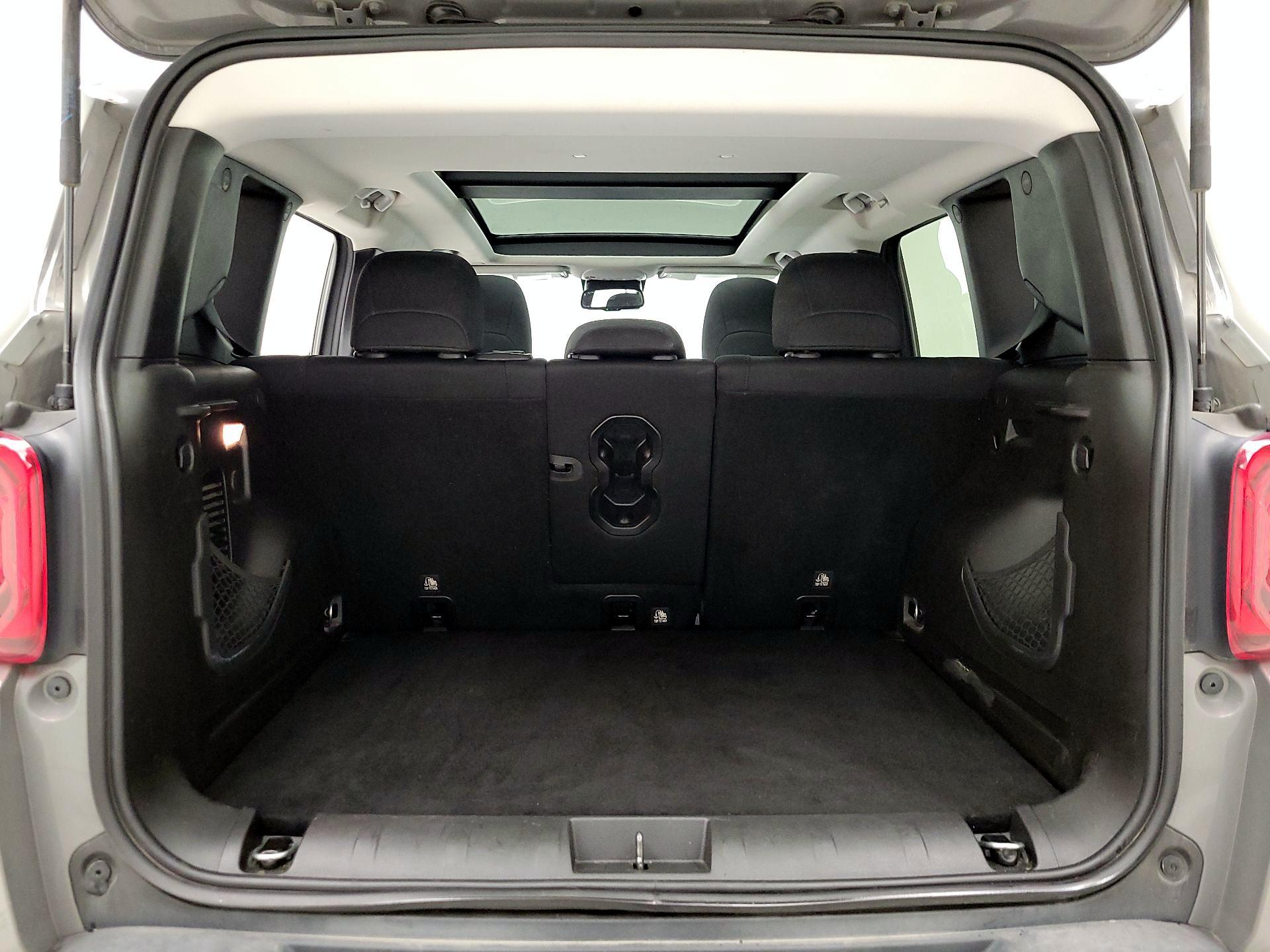 Thumbnail: 2019 Jeep Renegade - 20