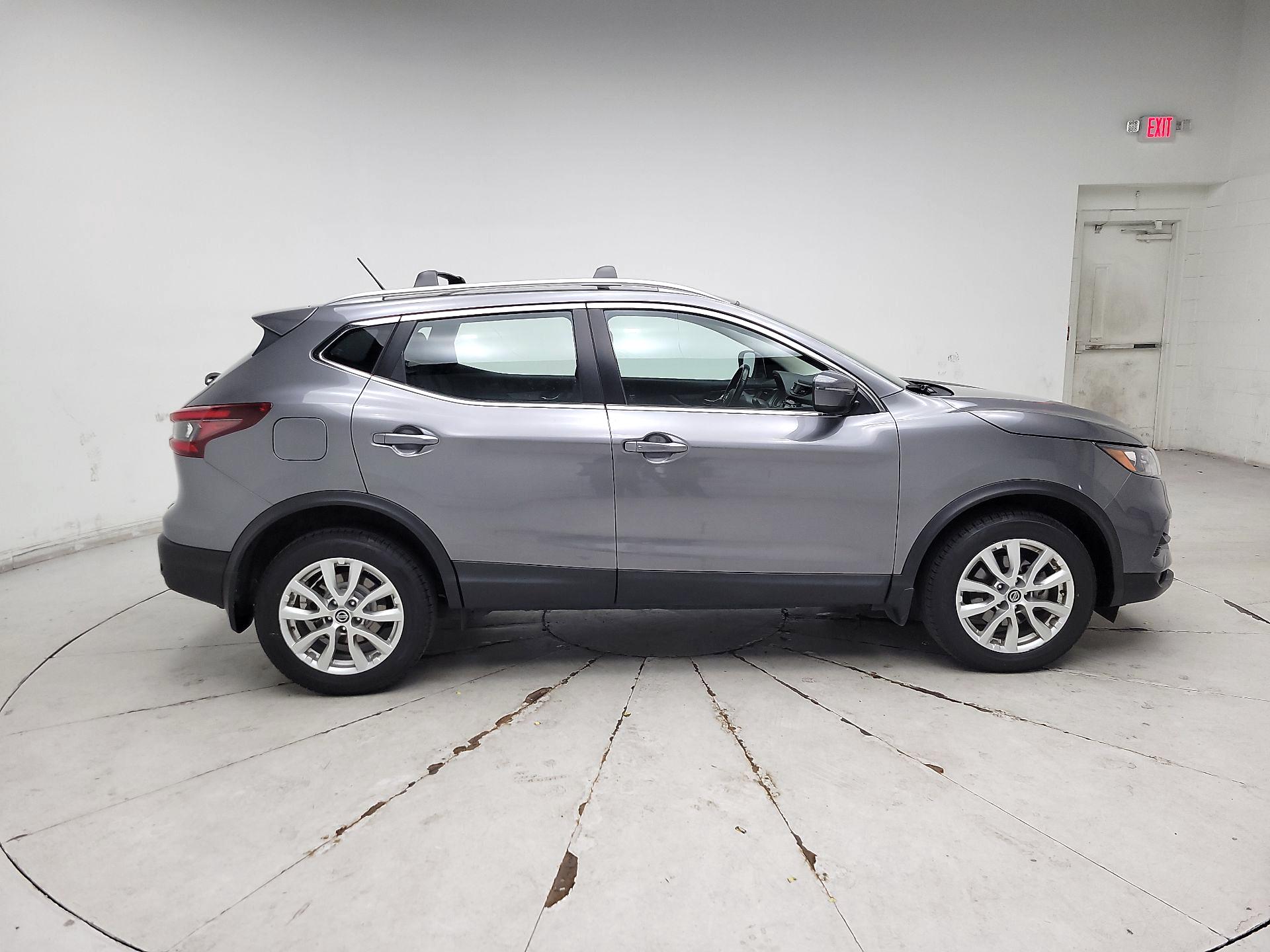 Thumbnail: 2020 Nissan Rogue Sport - 4