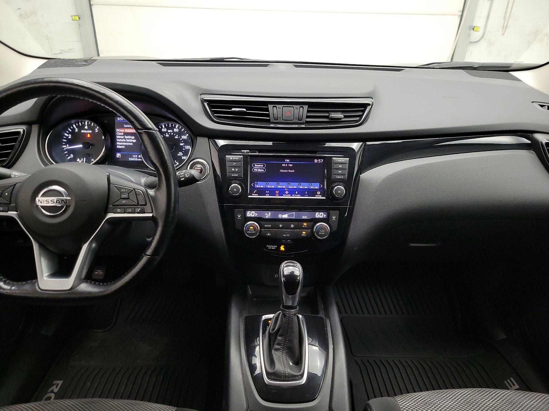 Thumbnail: 2020 Nissan Rogue Sport - 8