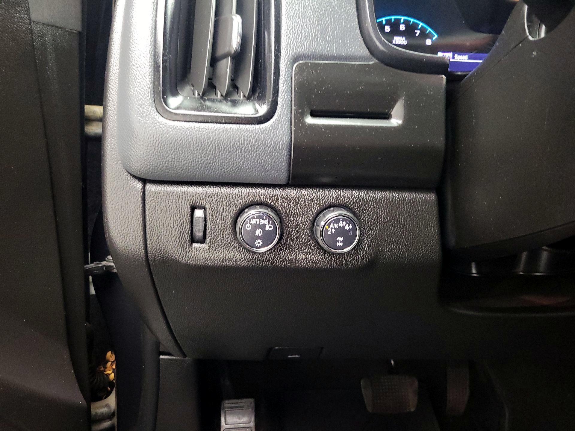 Thumbnail: 2017 Chevrolet Colorado - 13