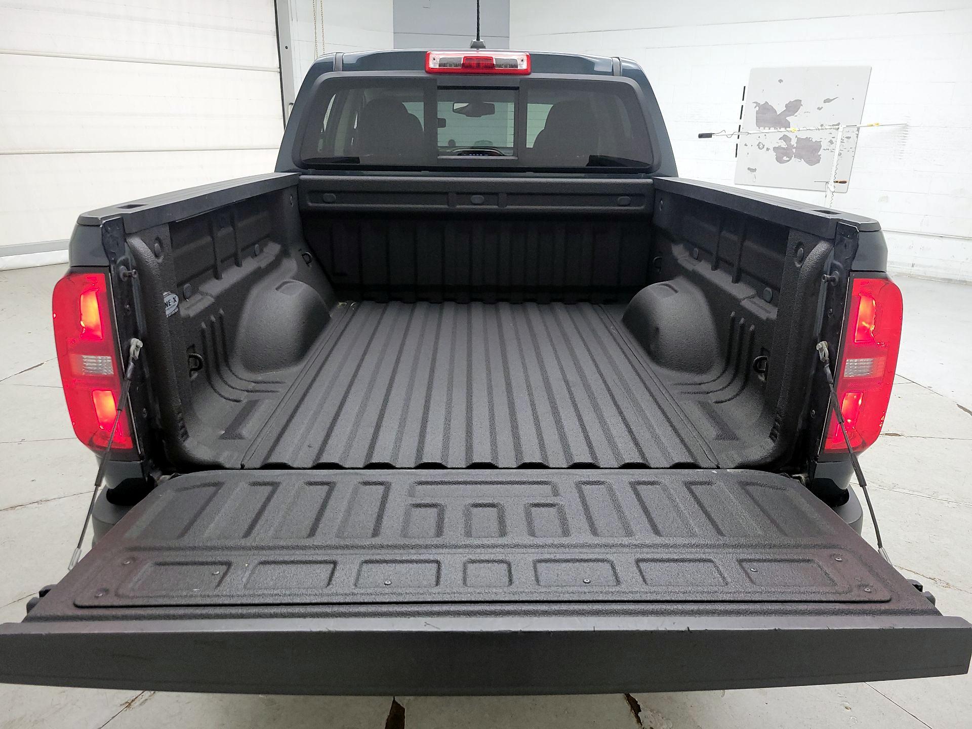 Thumbnail: 2017 Chevrolet Colorado - 20