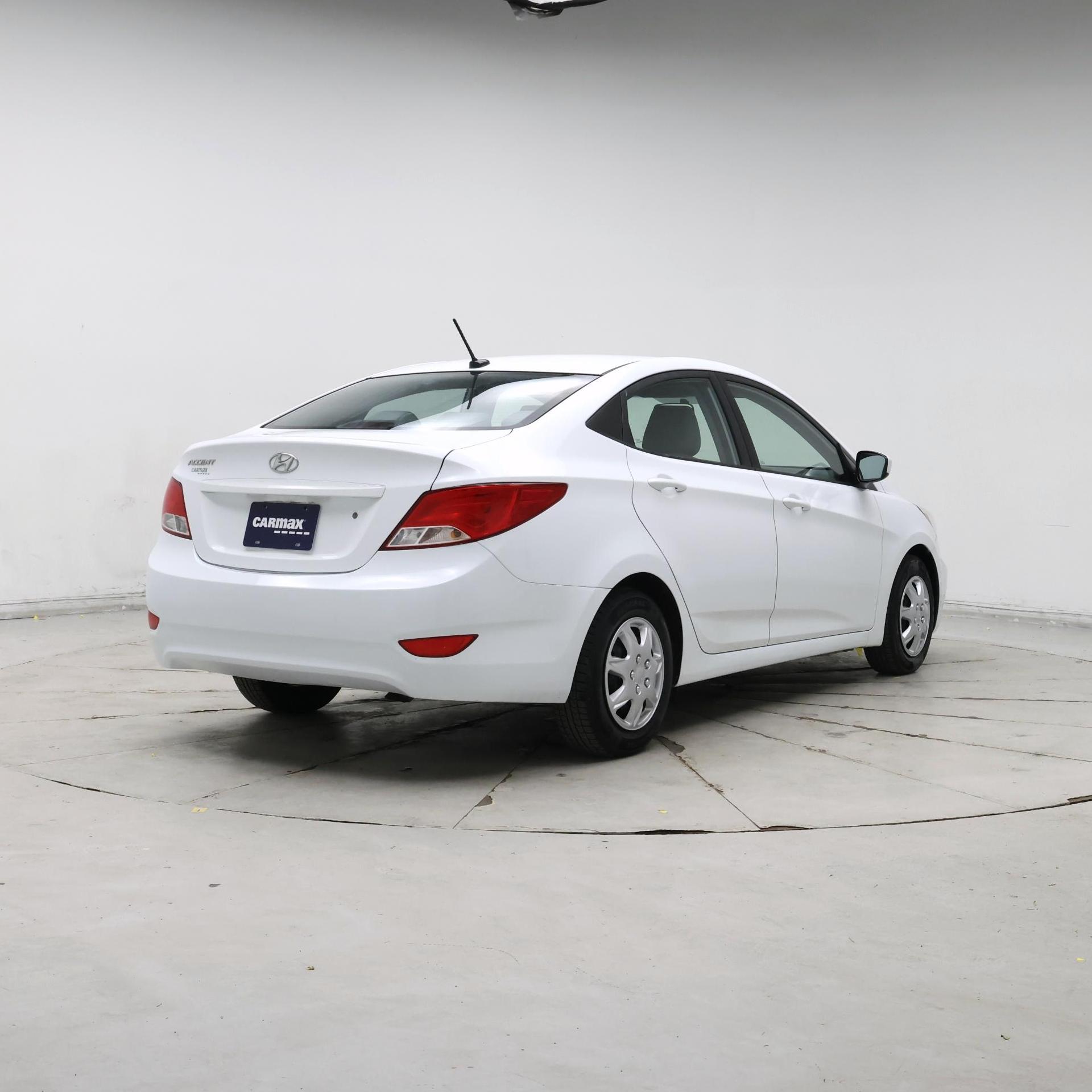 Thumbnail: 2017 Hyundai Accent - 8