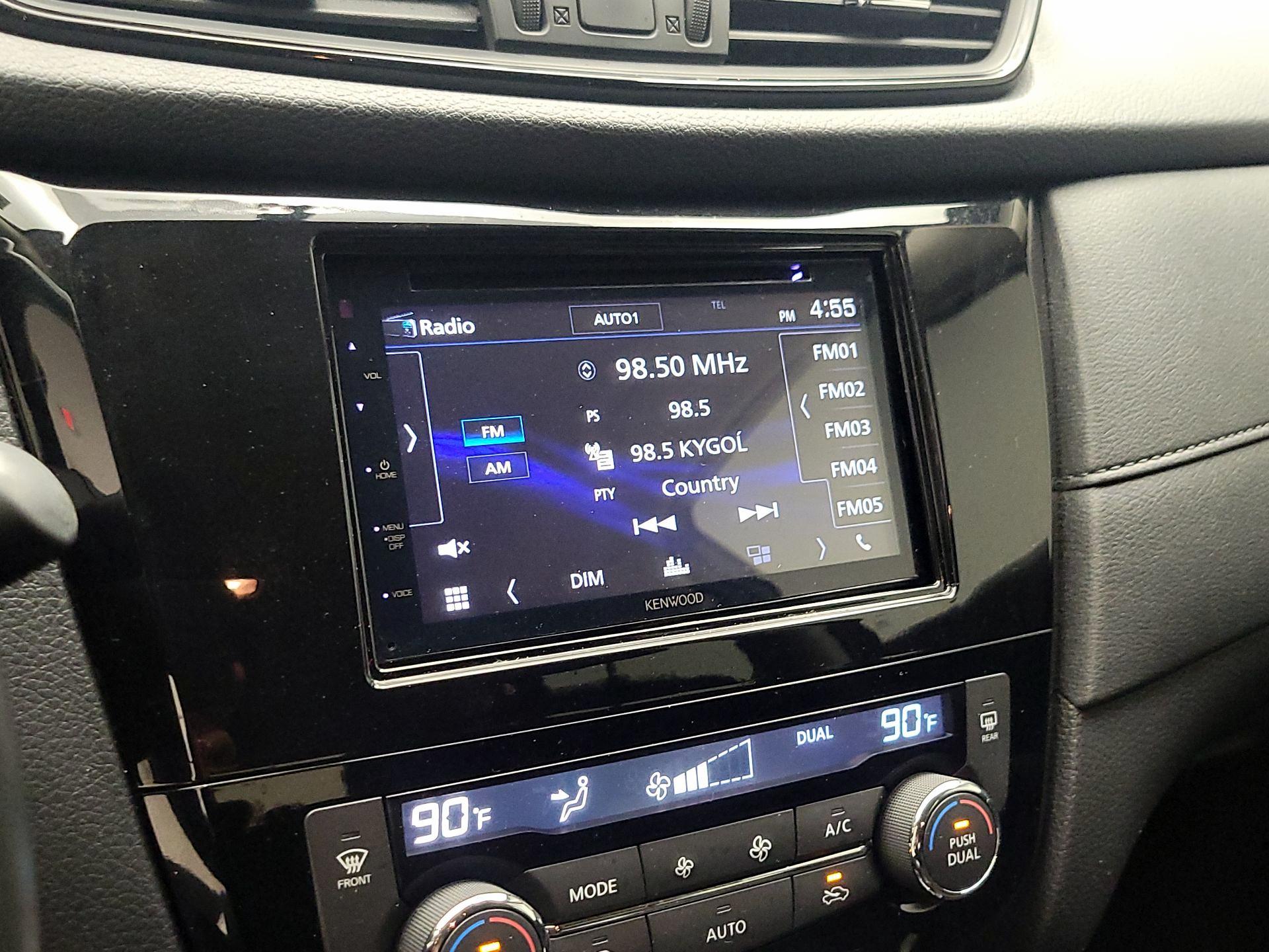 Thumbnail: 2017 Nissan Rogue - 13