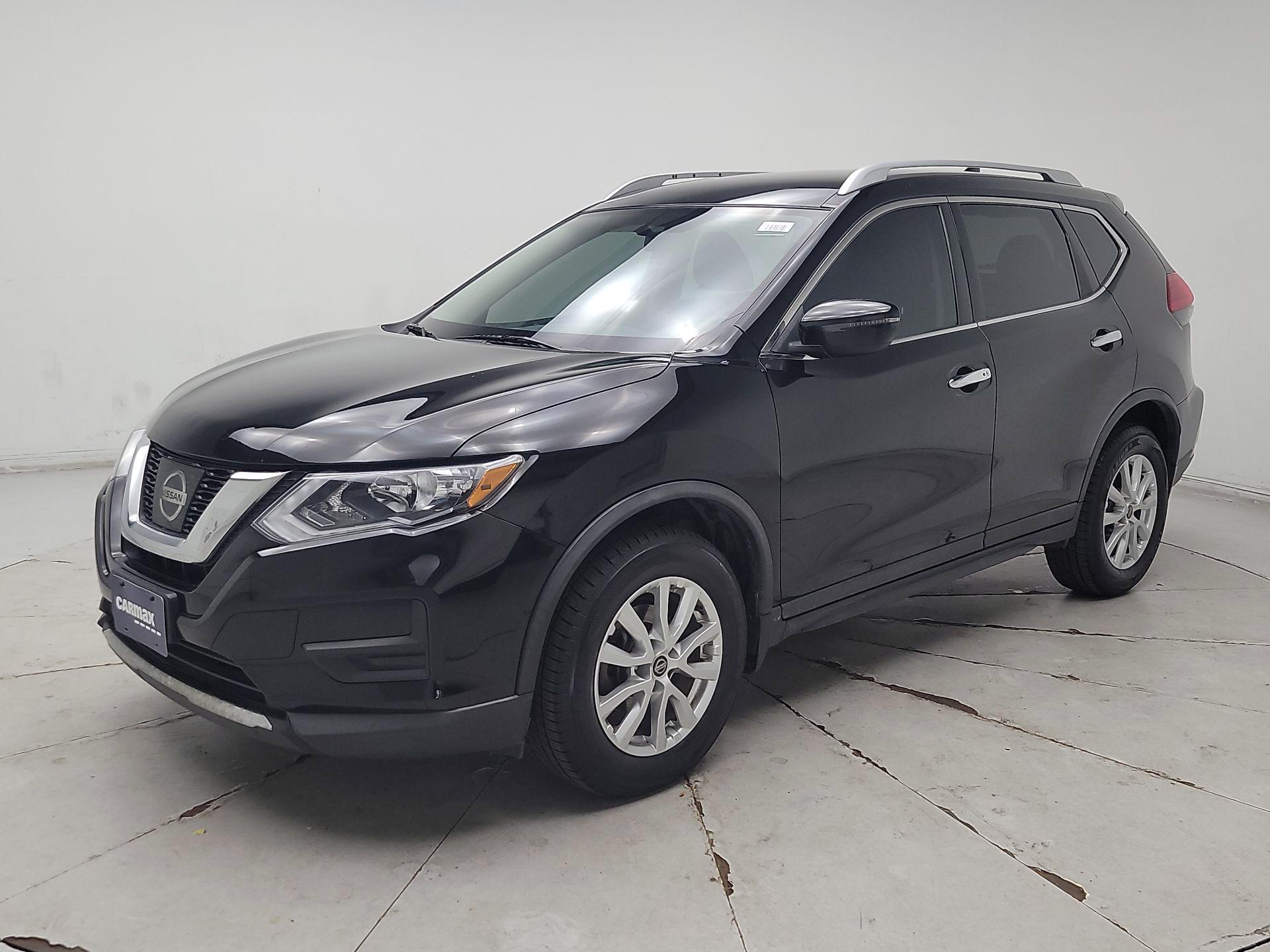 Thumbnail: 2017 Nissan Rogue - 3