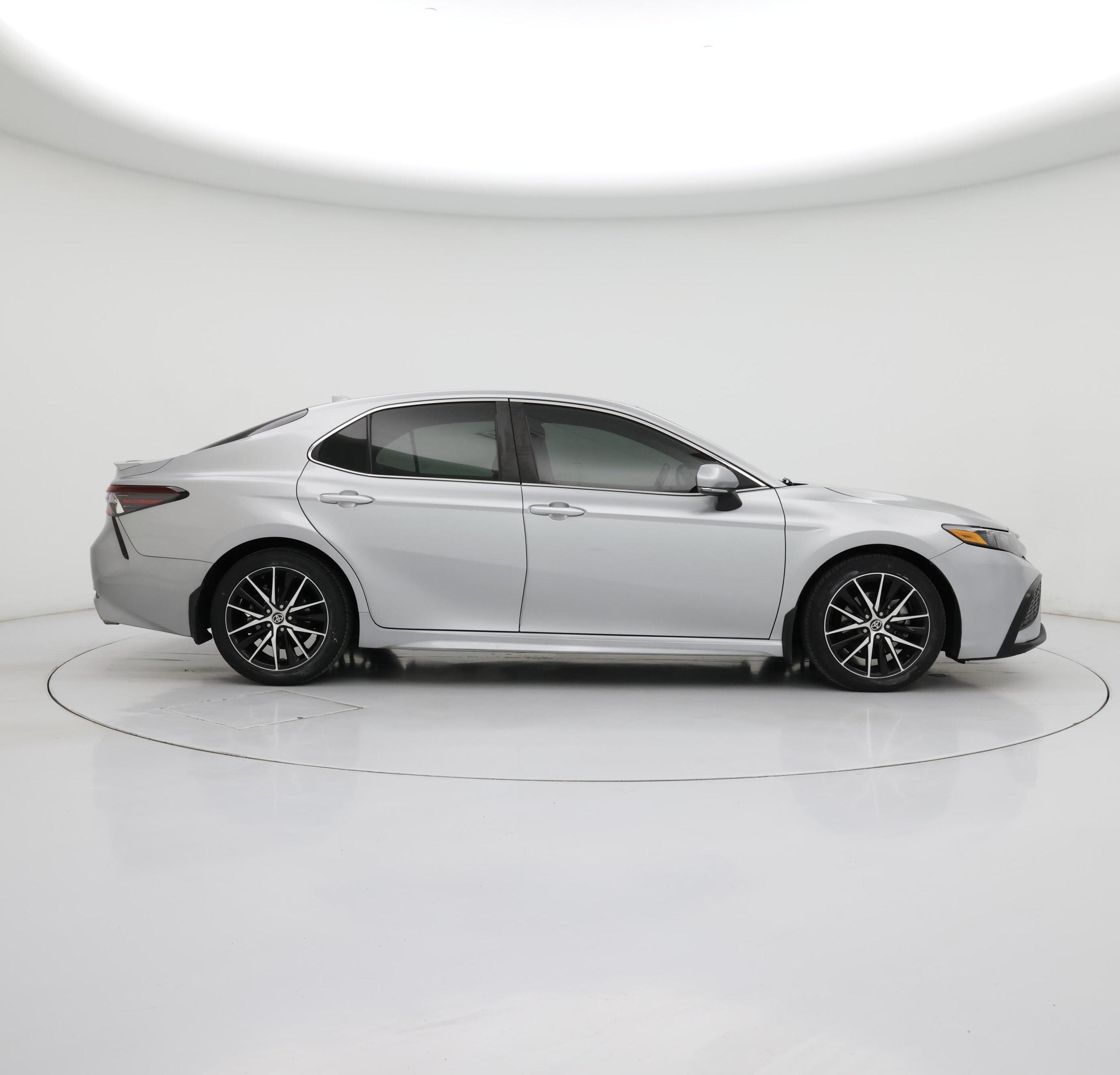 Thumbnail: 2022 Toyota Camry - 7