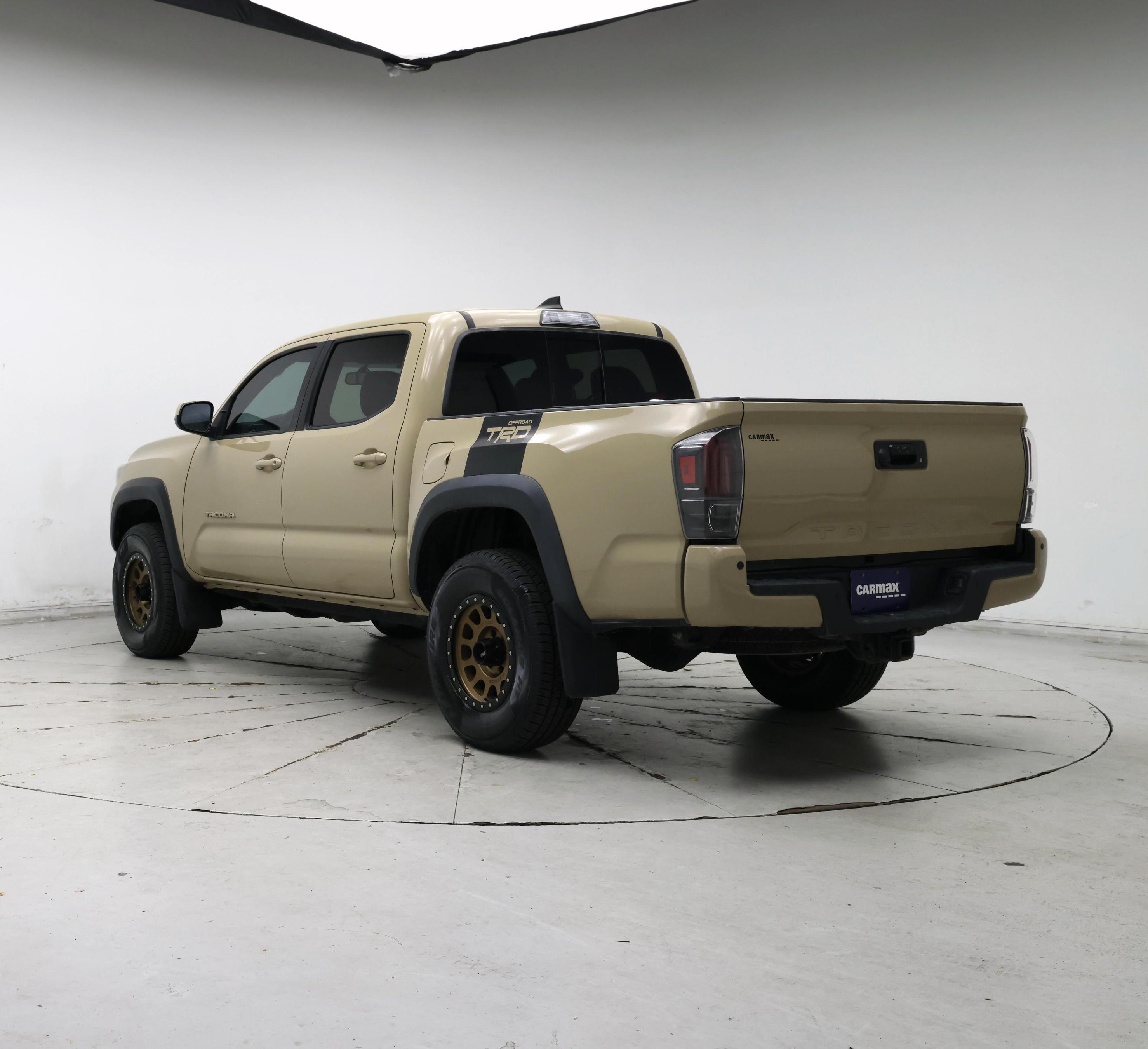 Thumbnail: 2017 Toyota Tacoma - 2