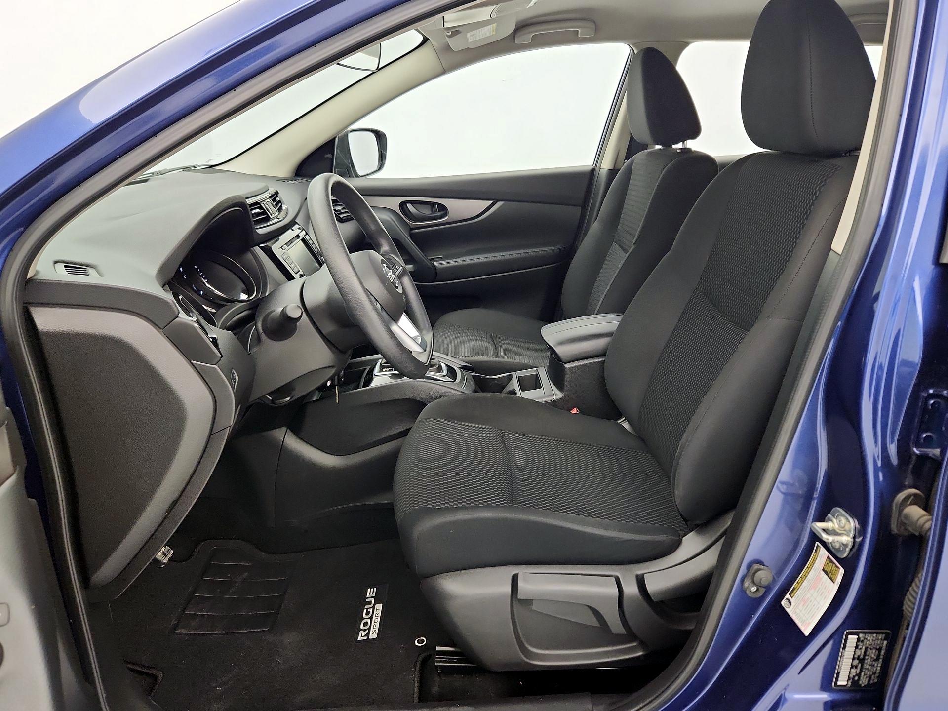 Thumbnail: 2022 Nissan Rogue Sport - 11