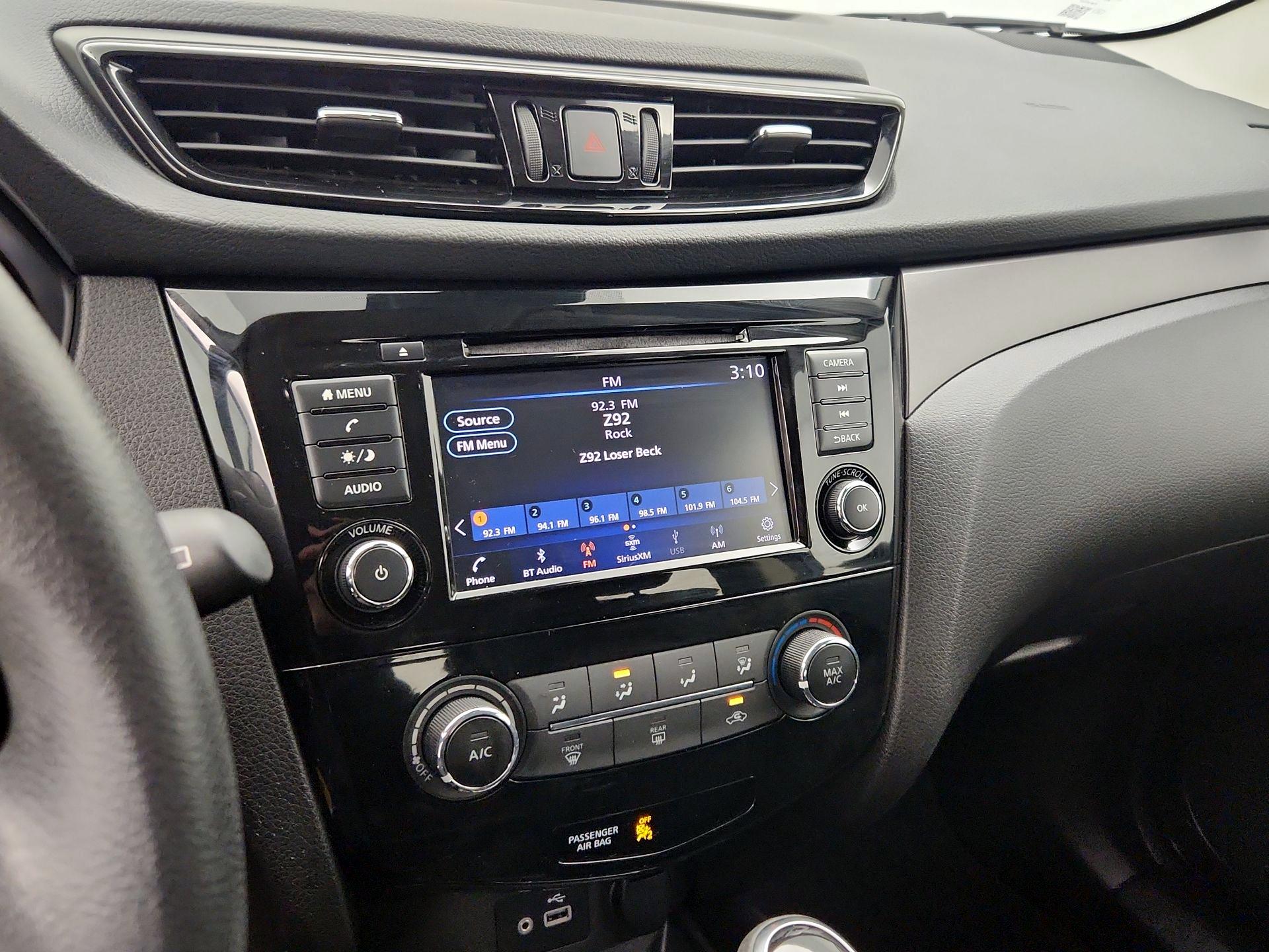 Thumbnail: 2022 Nissan Rogue Sport - 15