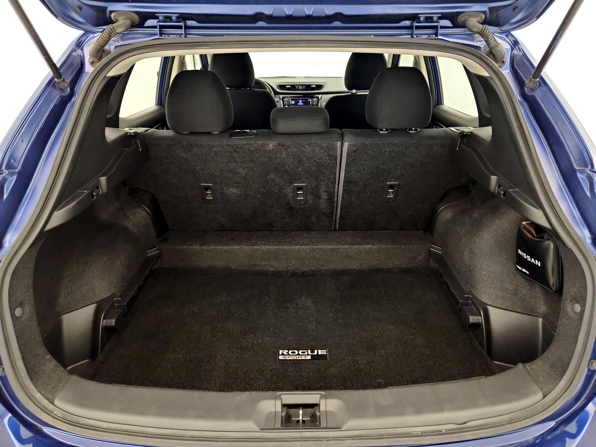 Thumbnail: 2022 Nissan Rogue Sport - 20