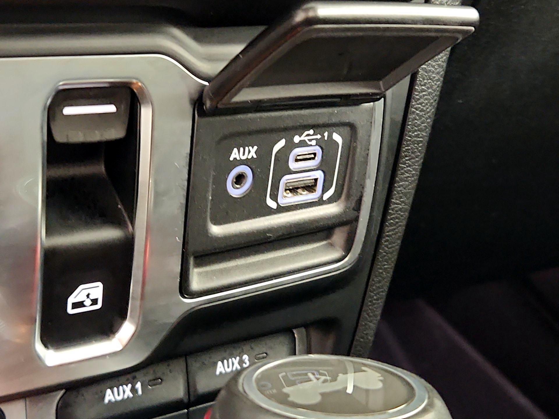 Thumbnail: 2023 Jeep Wrangler - 19