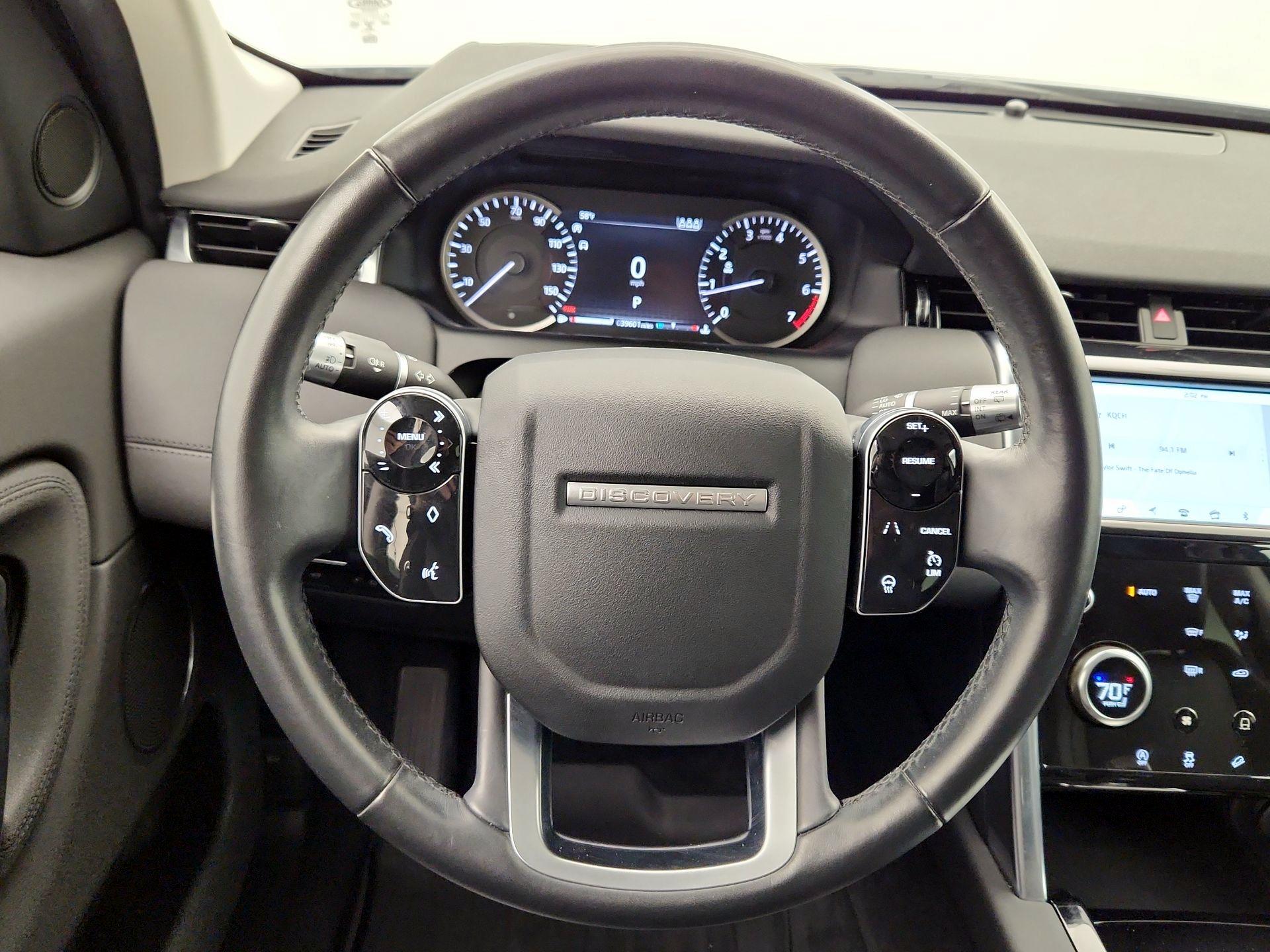 Thumbnail: 2020 Land Rover Discovery Sport - 10