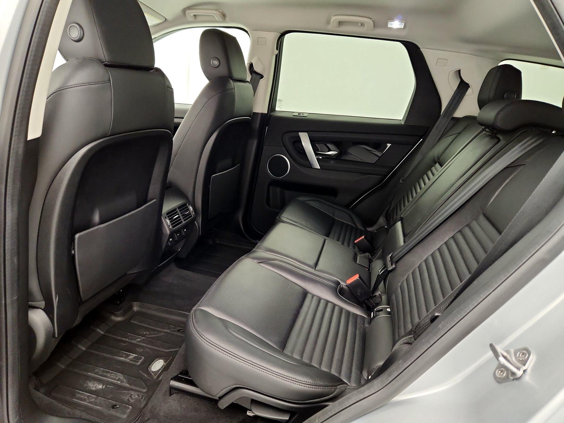 Thumbnail: 2020 Land Rover Discovery Sport - 19