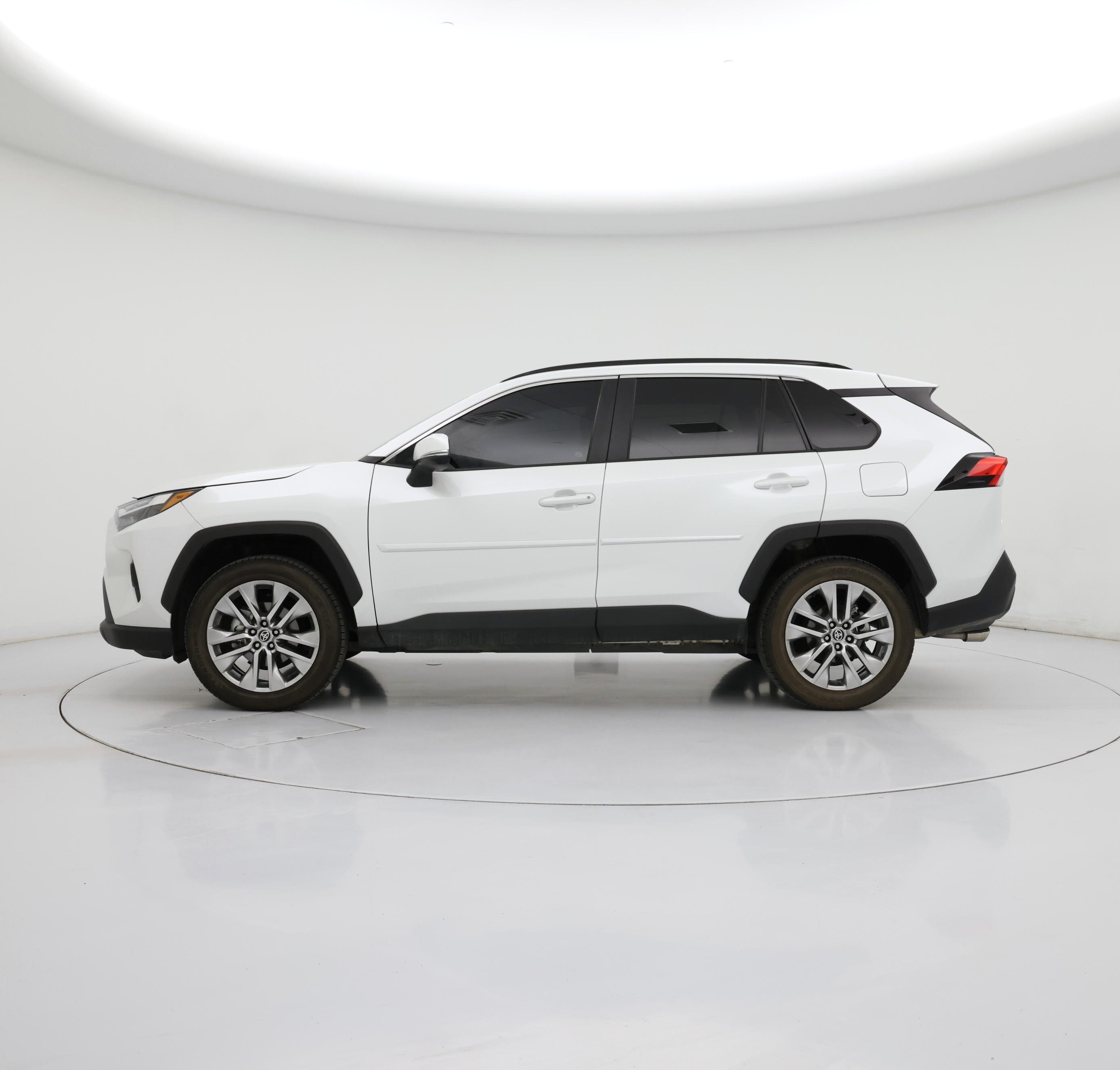 Thumbnail: 2024 Toyota RAV4 - 3