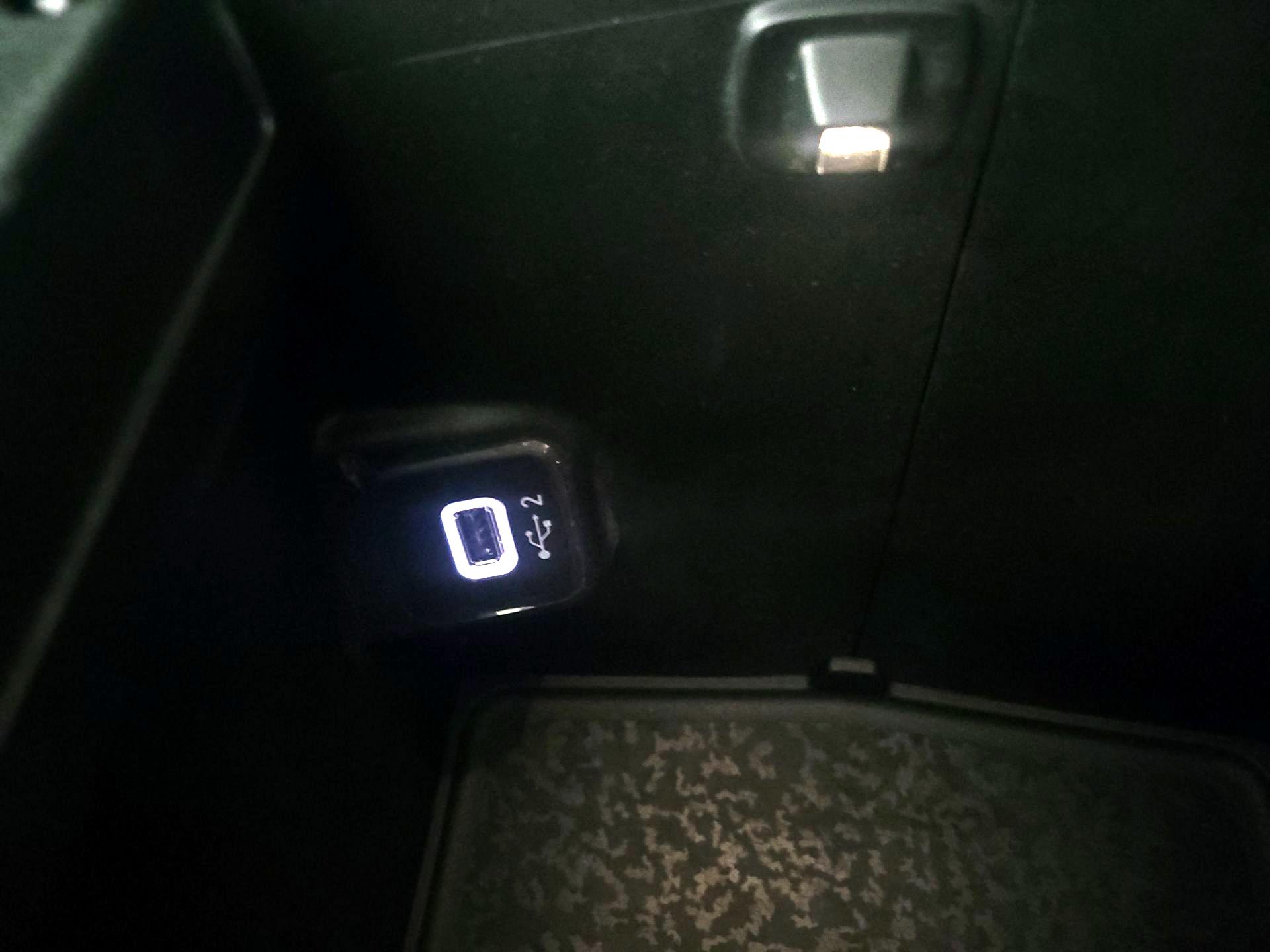 Thumbnail: 2020 Jeep Wrangler - 16