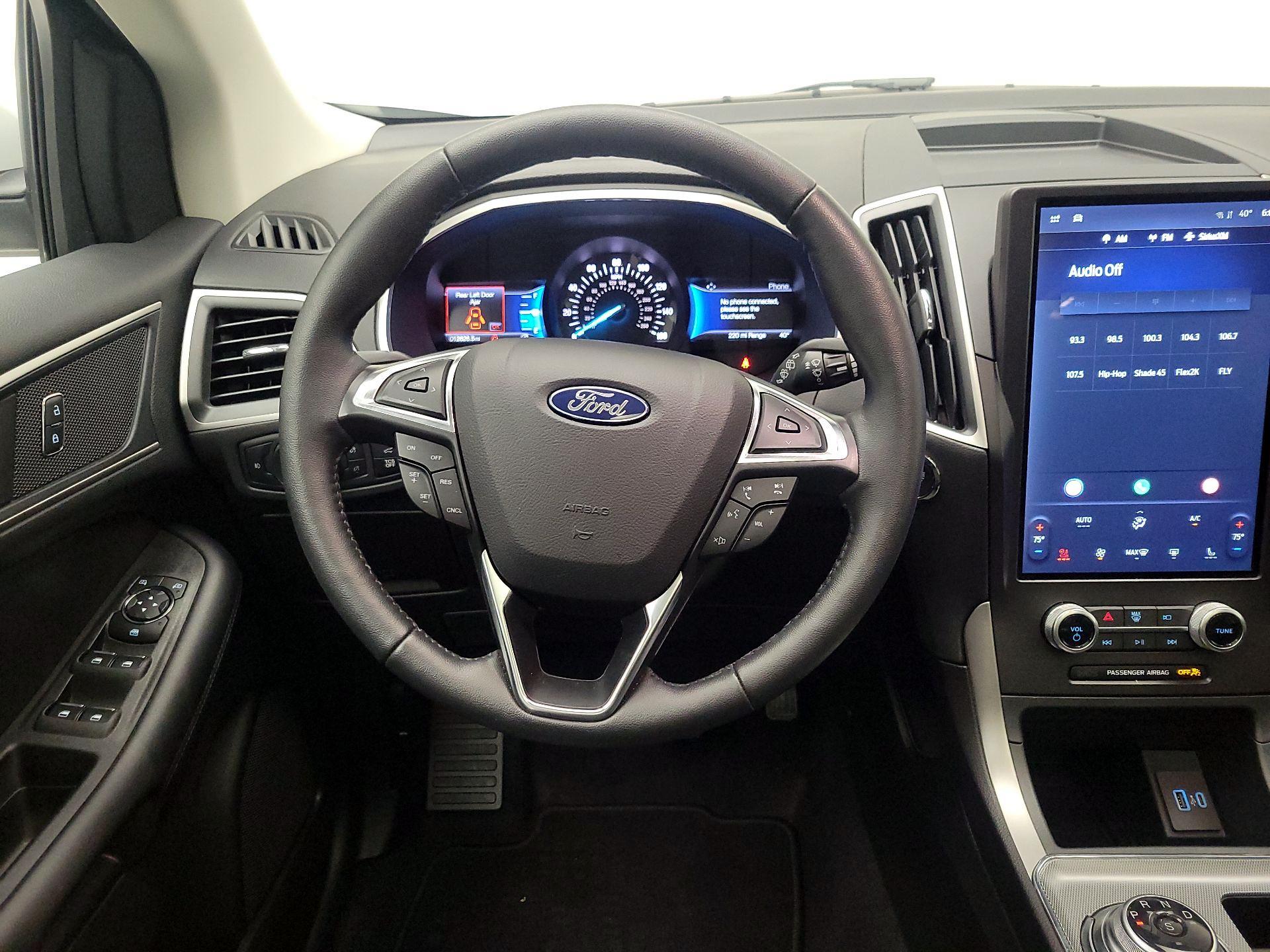 Thumbnail: 2021 Ford Edge - 10