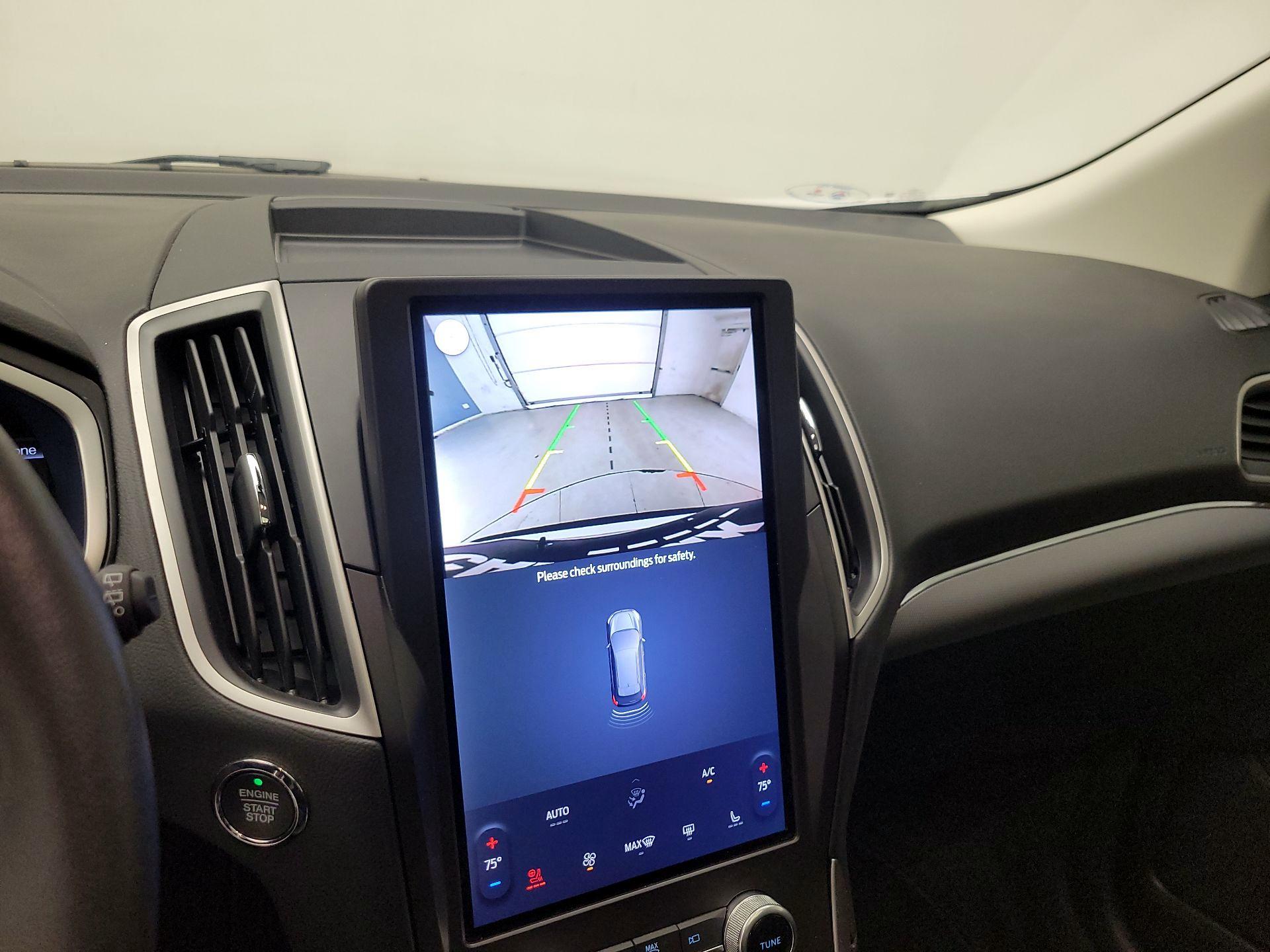 Thumbnail: 2021 Ford Edge - 14