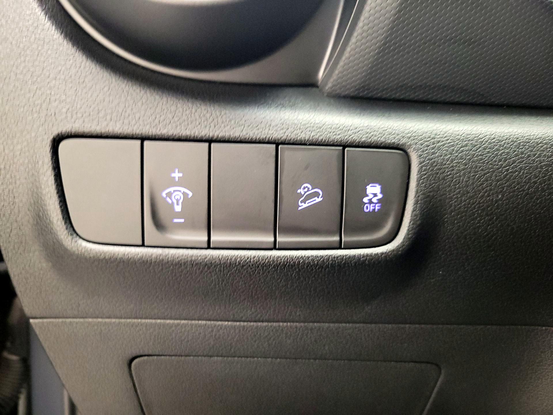 Thumbnail: 2023 Hyundai Kona - 11