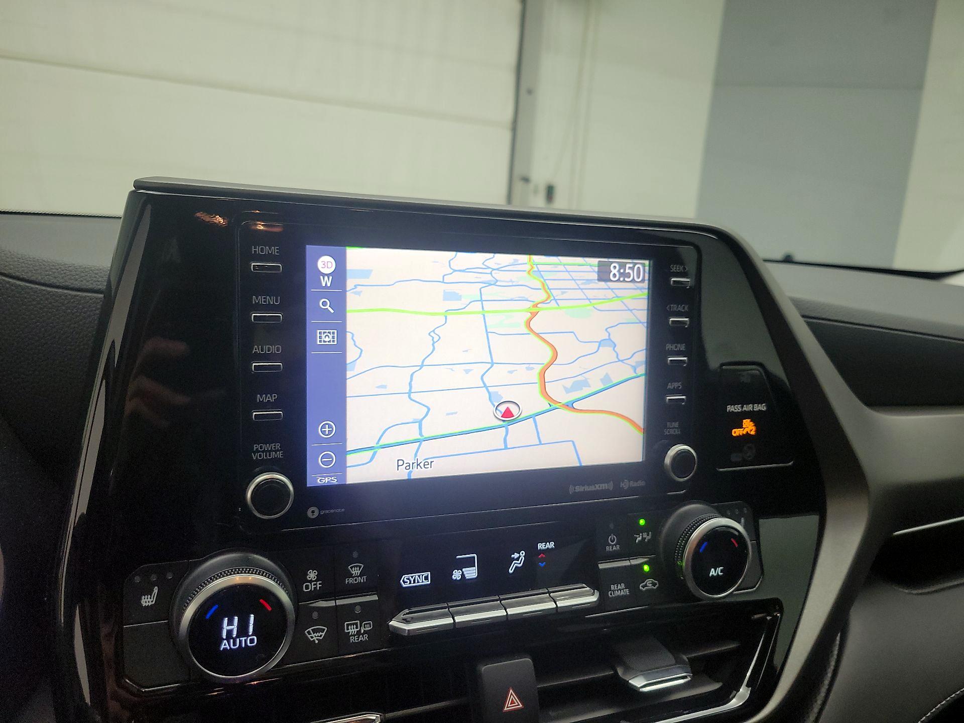 Thumbnail: 2021 Toyota Highlander - 12