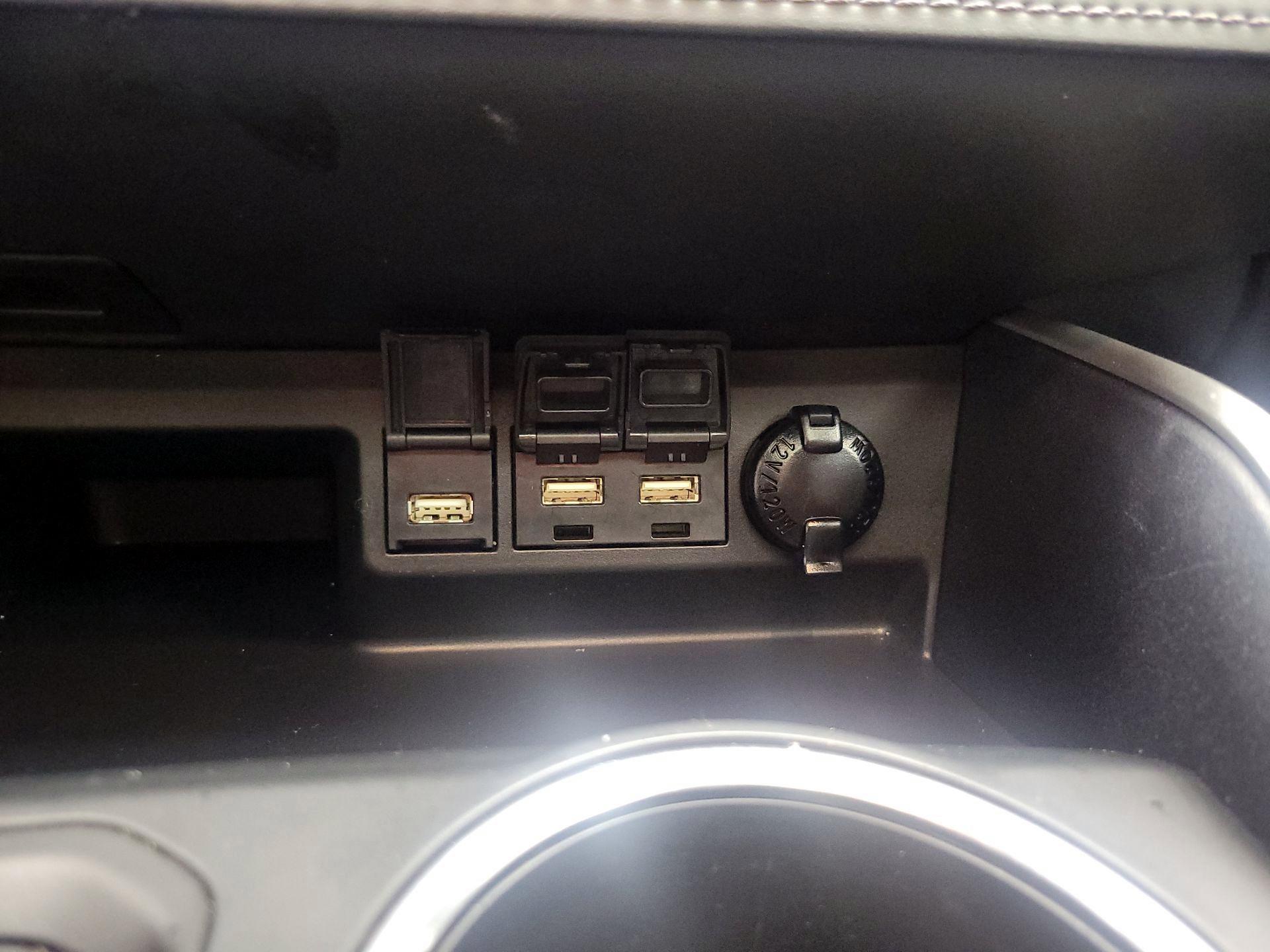 Thumbnail: 2021 Toyota Highlander - 17