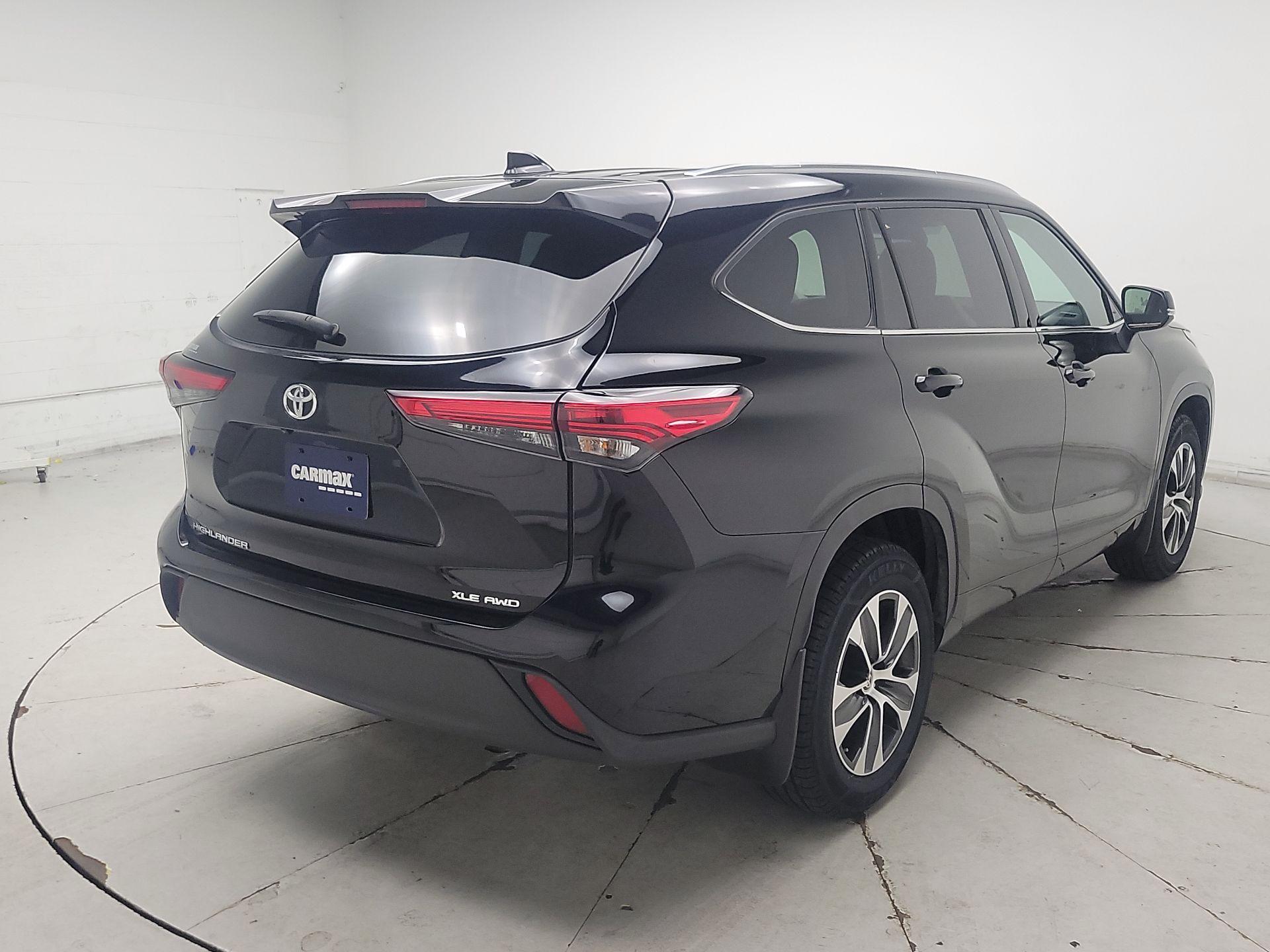 Thumbnail: 2021 Toyota Highlander - 5