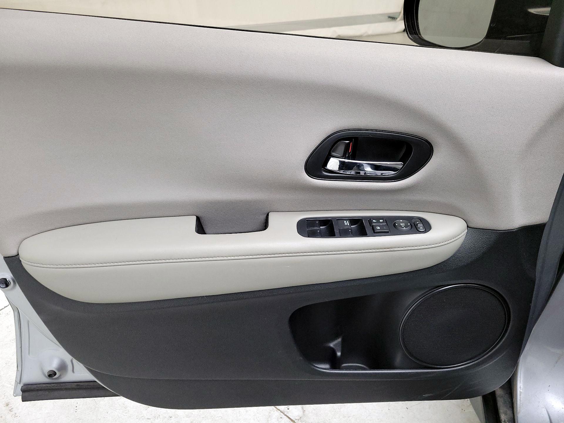 Thumbnail: 2018 Honda HR-V - 10