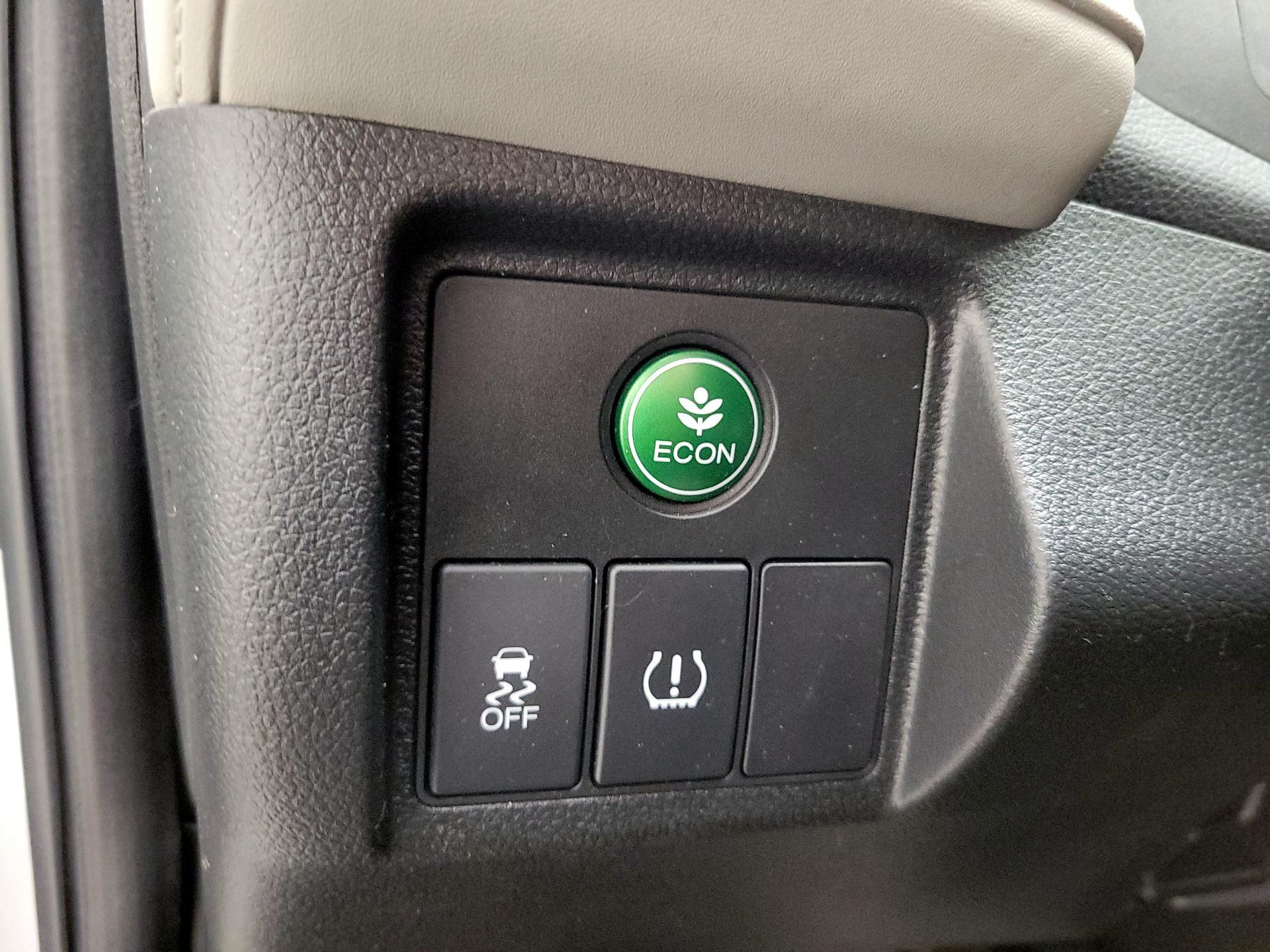 Thumbnail: 2018 Honda HR-V - 11