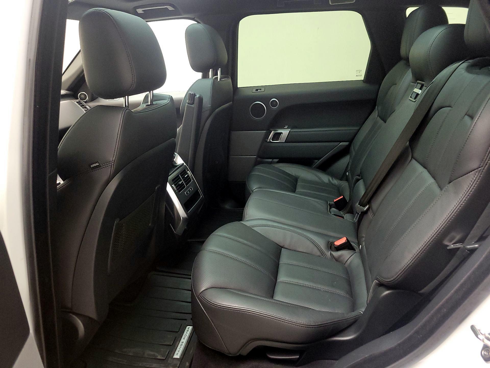 Thumbnail: 2017 Land Rover Range Rover Sport - 19