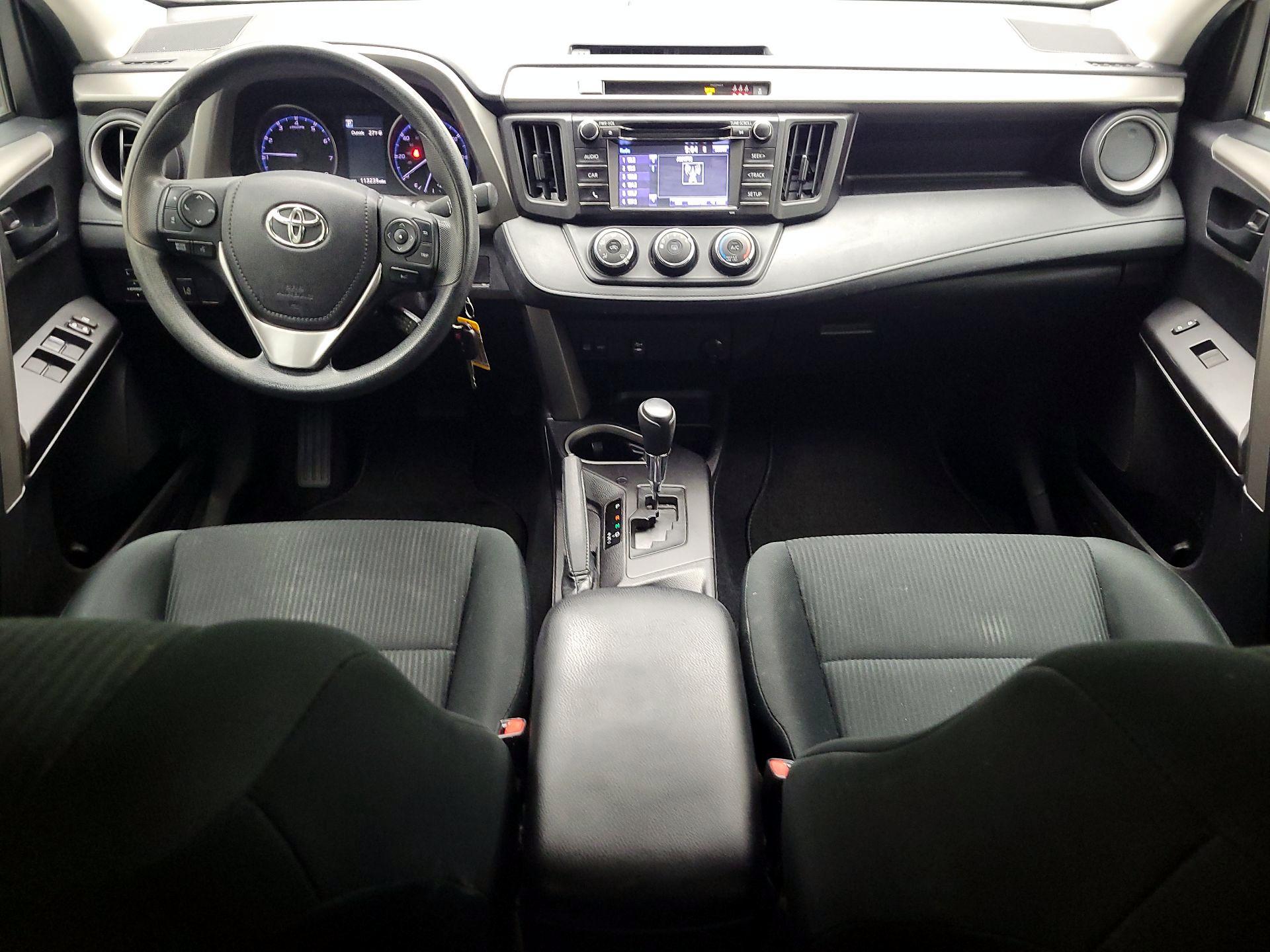 Thumbnail: 2018 Toyota RAV4 - 8