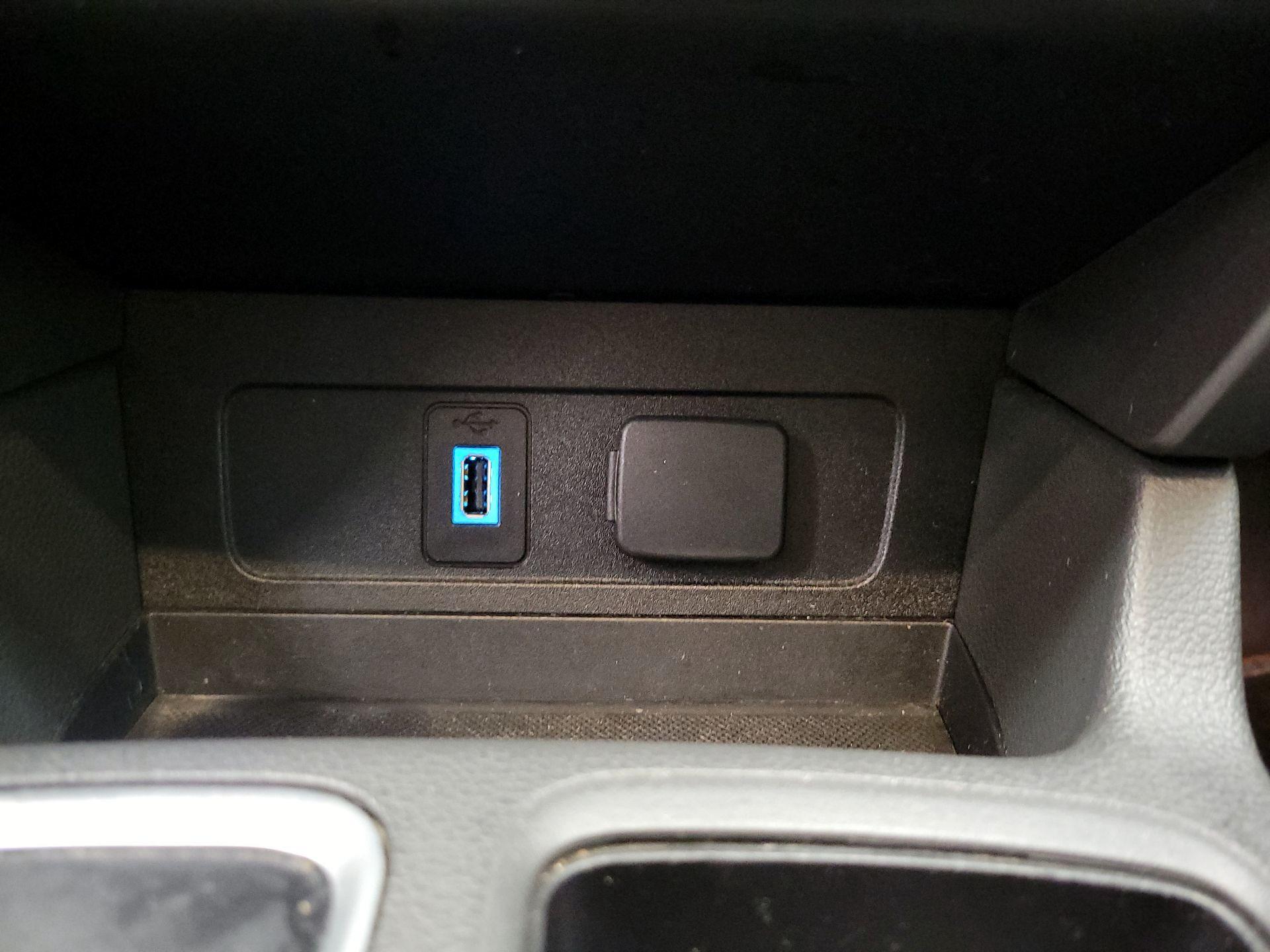 Thumbnail: 2017 Ford Escape - 19