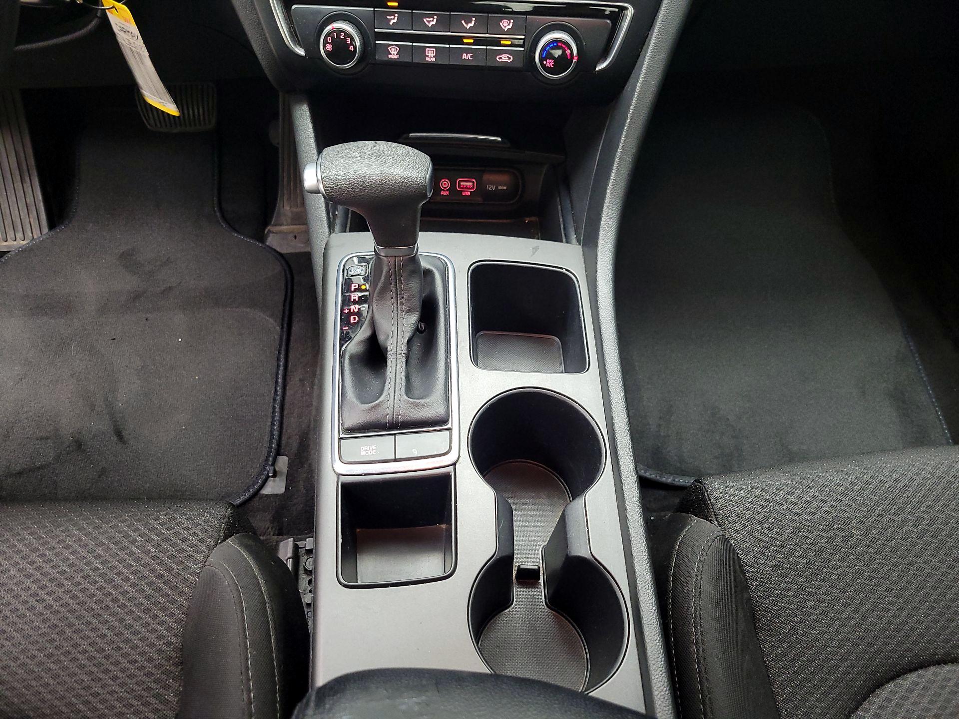 Thumbnail: 2018 Kia Optima - 17