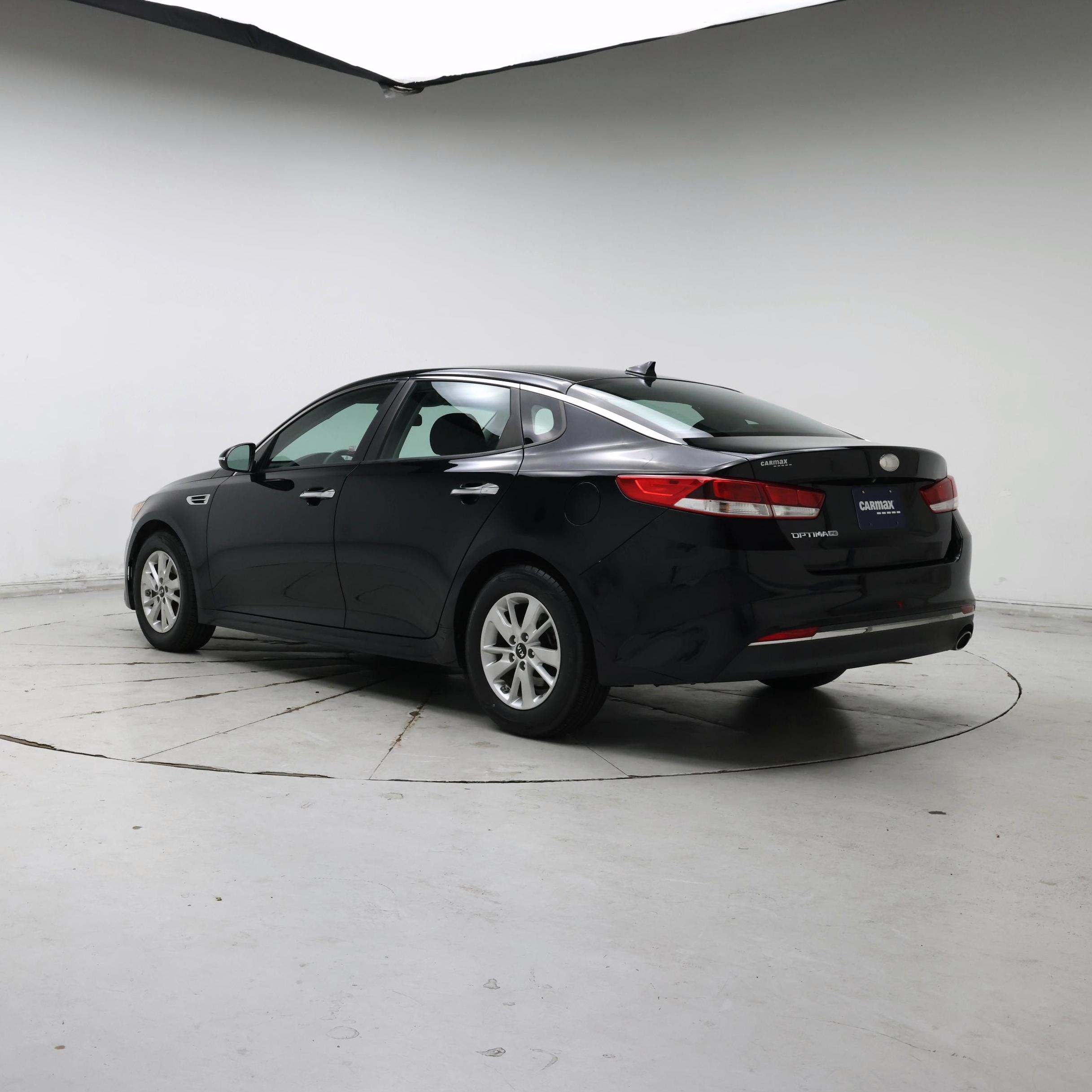 Thumbnail: 2018 Kia Optima - 2