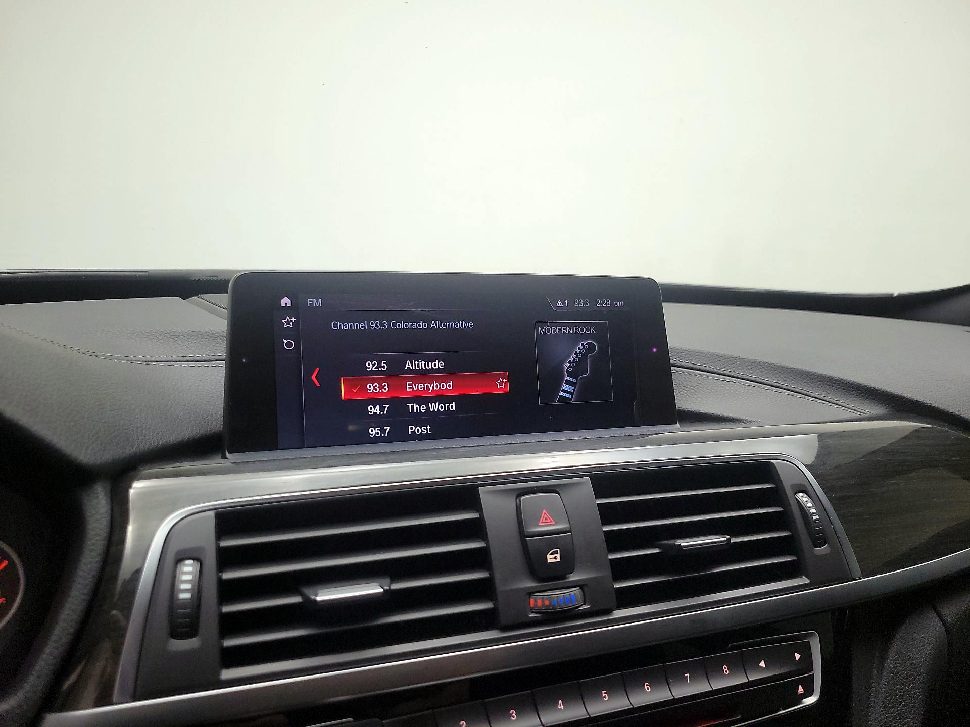 Thumbnail: 2018 BMW 3 Series - 14