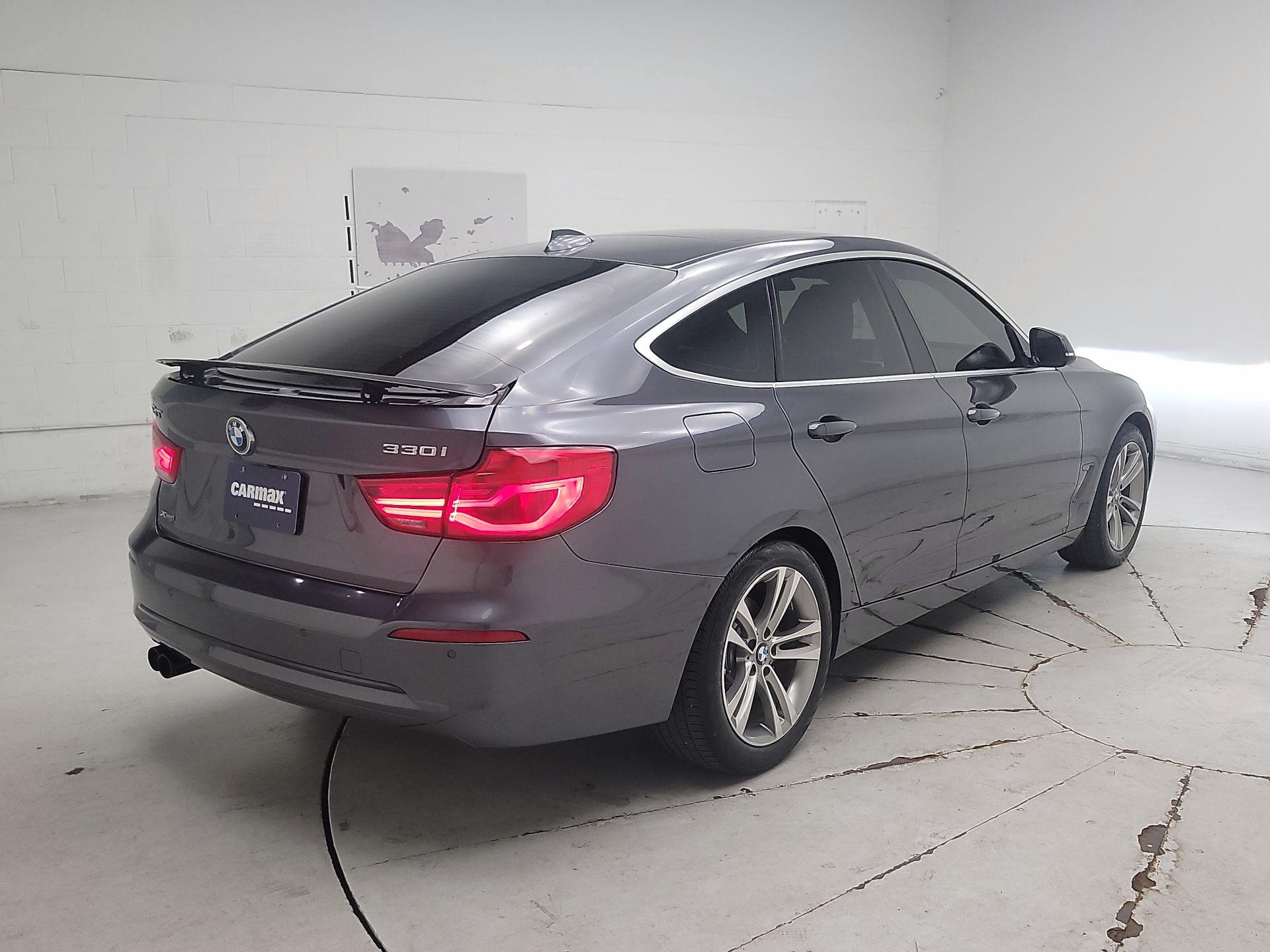 Thumbnail: 2018 BMW 3 Series - 5