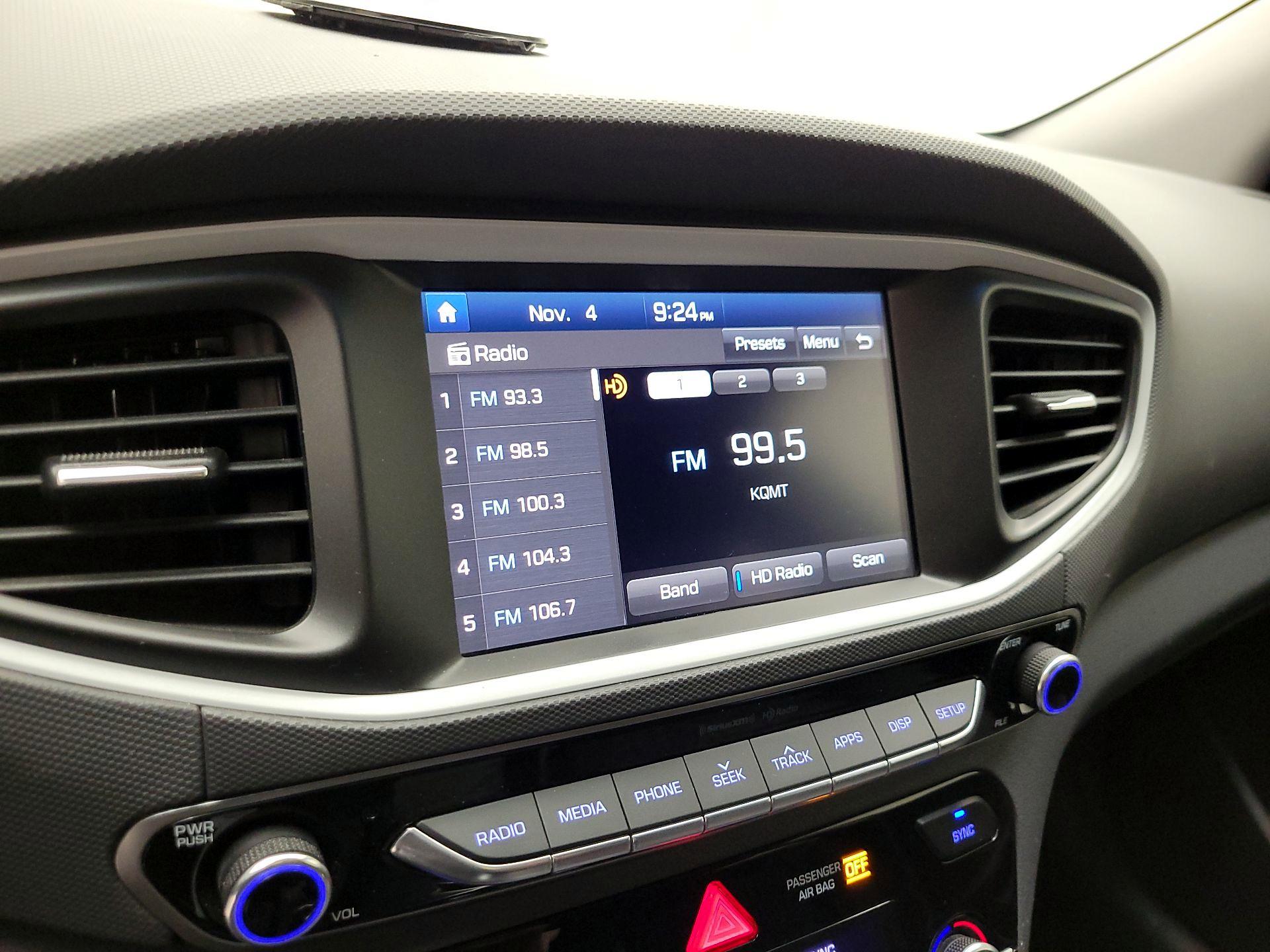 Thumbnail: 2017 Hyundai Ioniq - 13