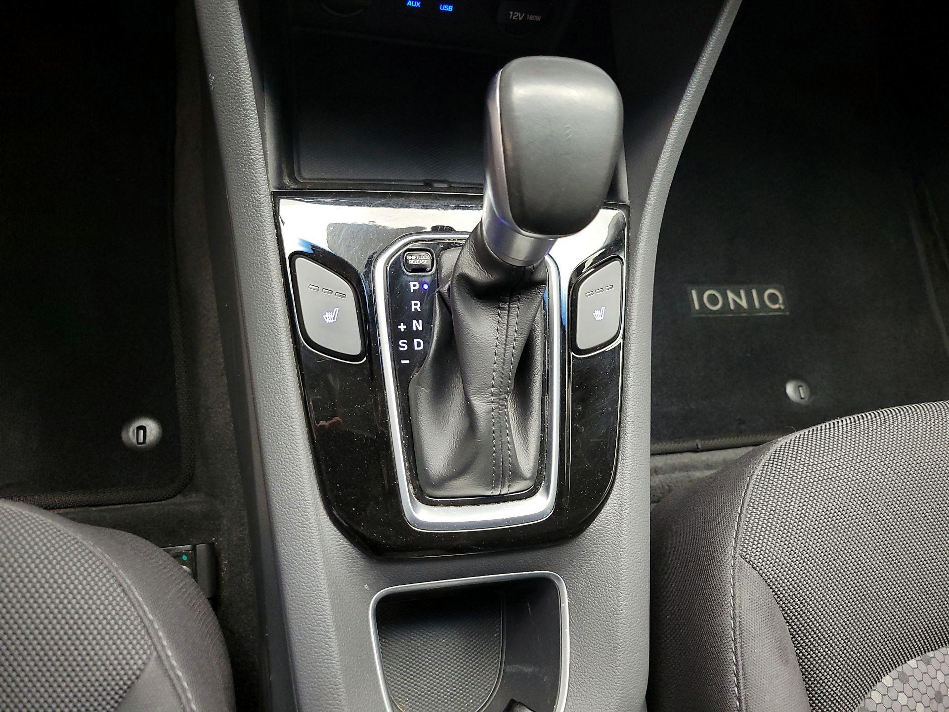 Thumbnail: 2017 Hyundai Ioniq - 15