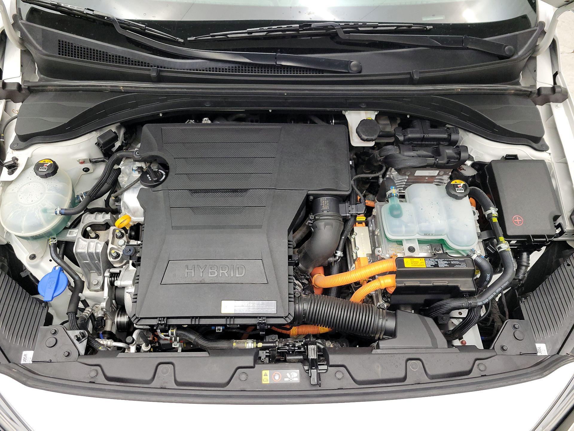 Thumbnail: 2017 Hyundai Ioniq - 20