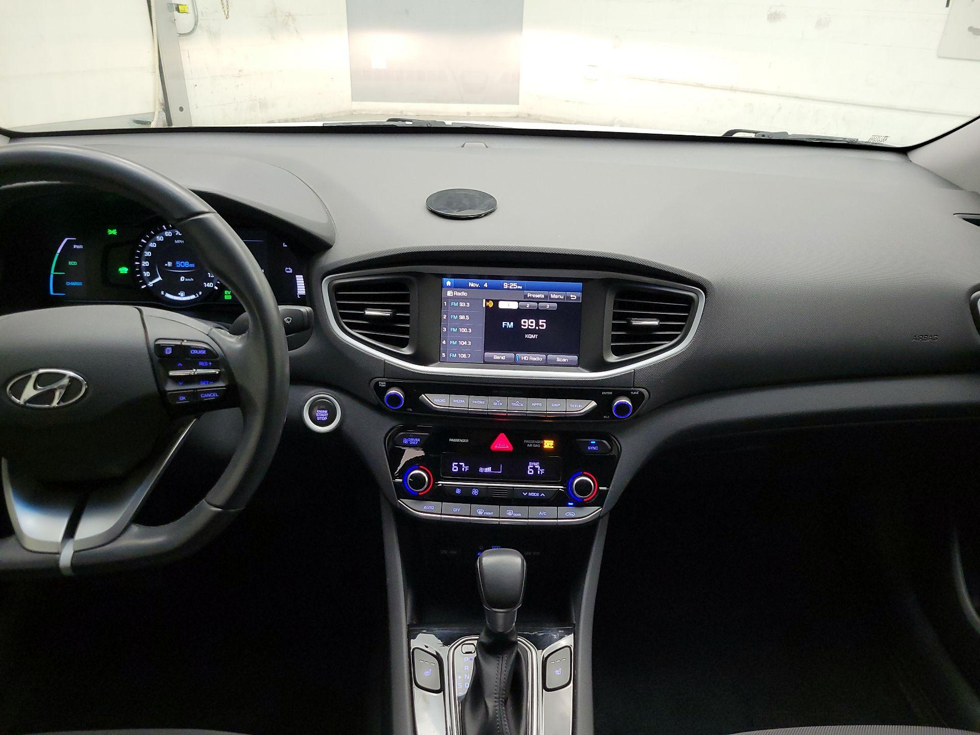 Thumbnail: 2017 Hyundai Ioniq - 8