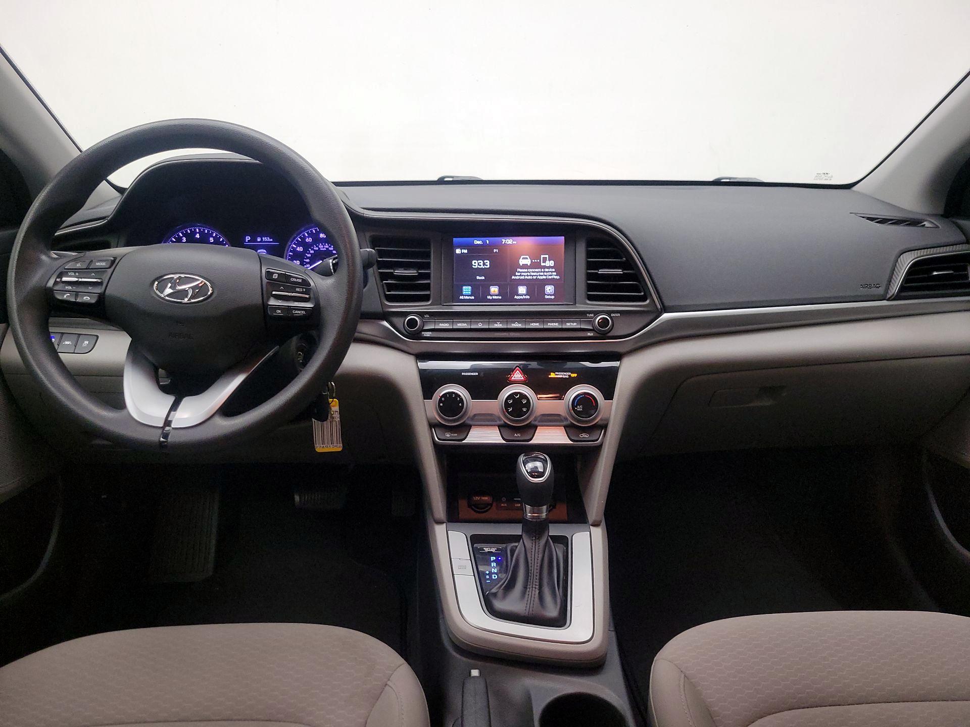 Thumbnail: 2019 Hyundai Elantra - 9