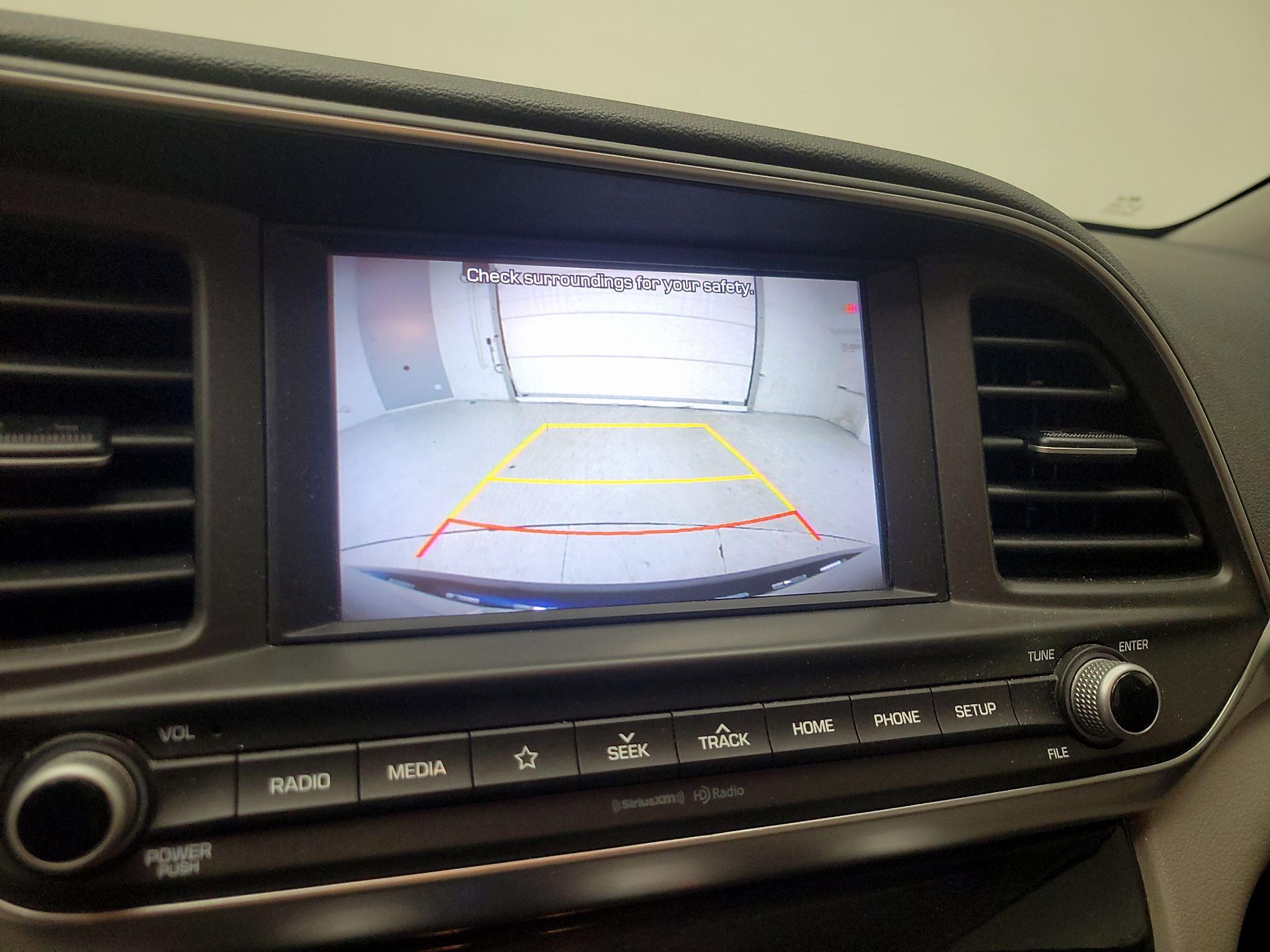 Thumbnail: 2019 Hyundai Elantra - 14