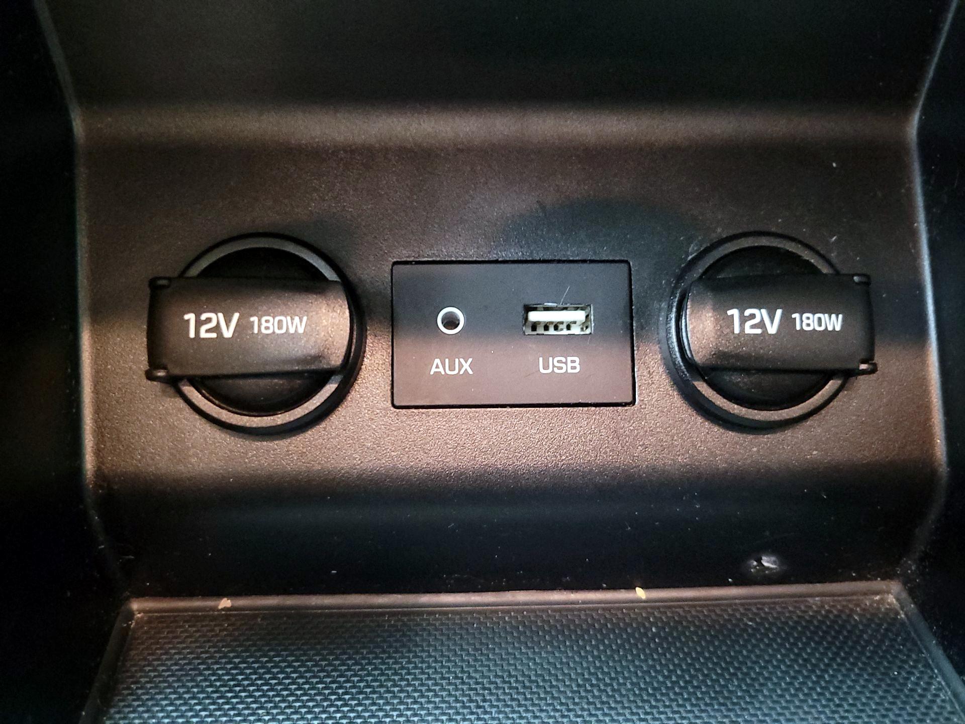 Thumbnail: 2019 Hyundai Elantra - 18